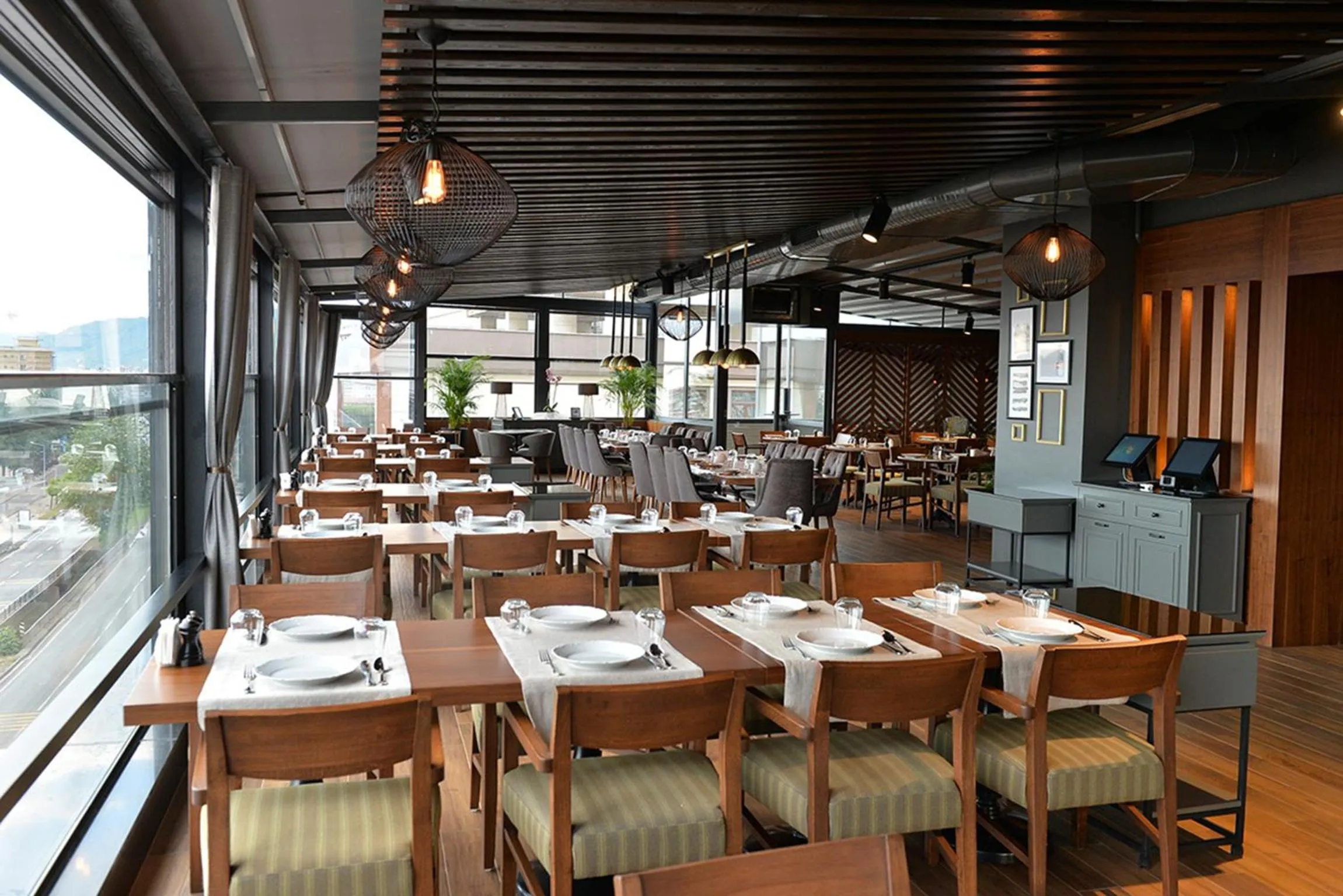 Restaurant/places to eat in Baliktasi City Hotel & Spa