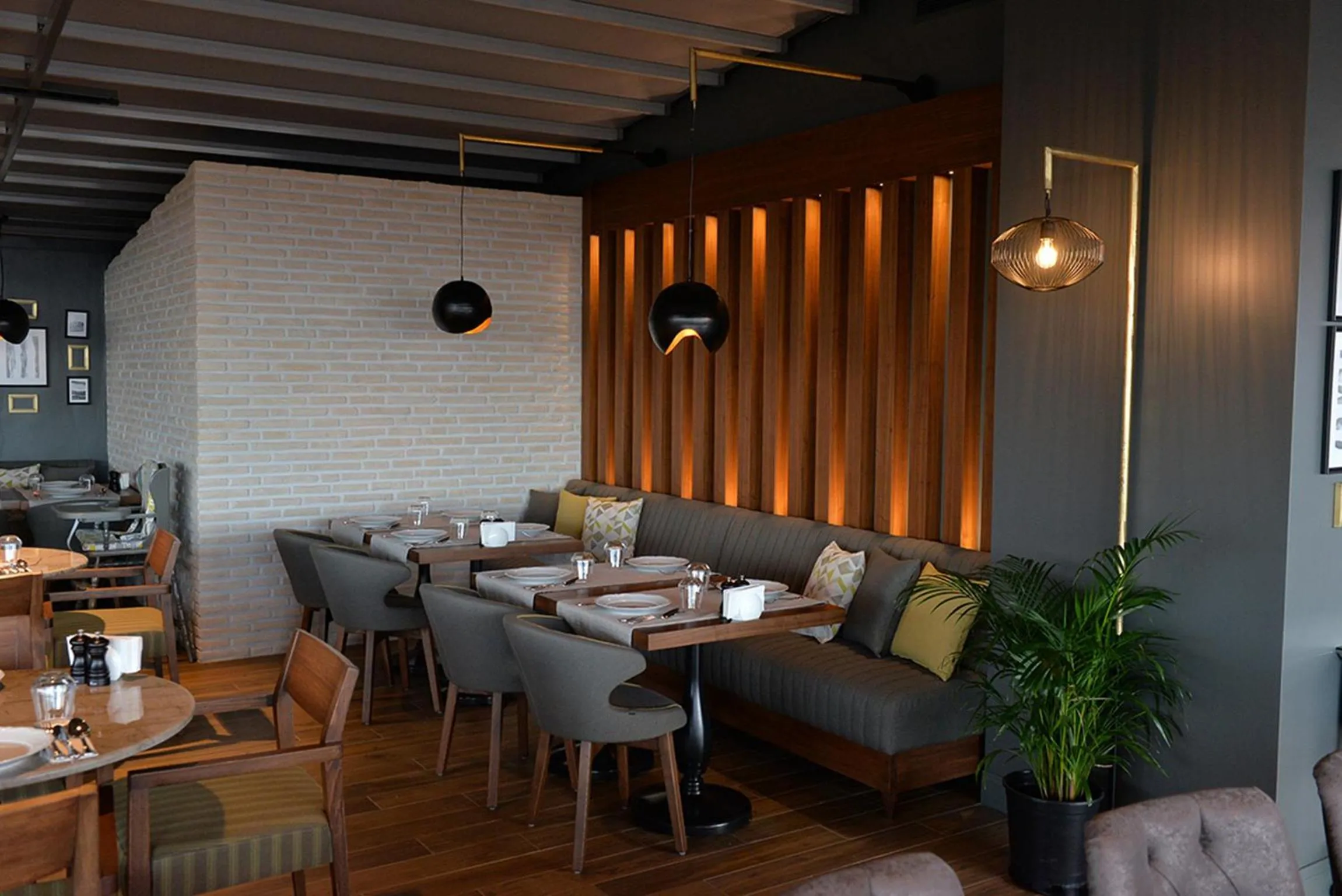 Restaurant/places to eat in Baliktasi City Hotel & Spa