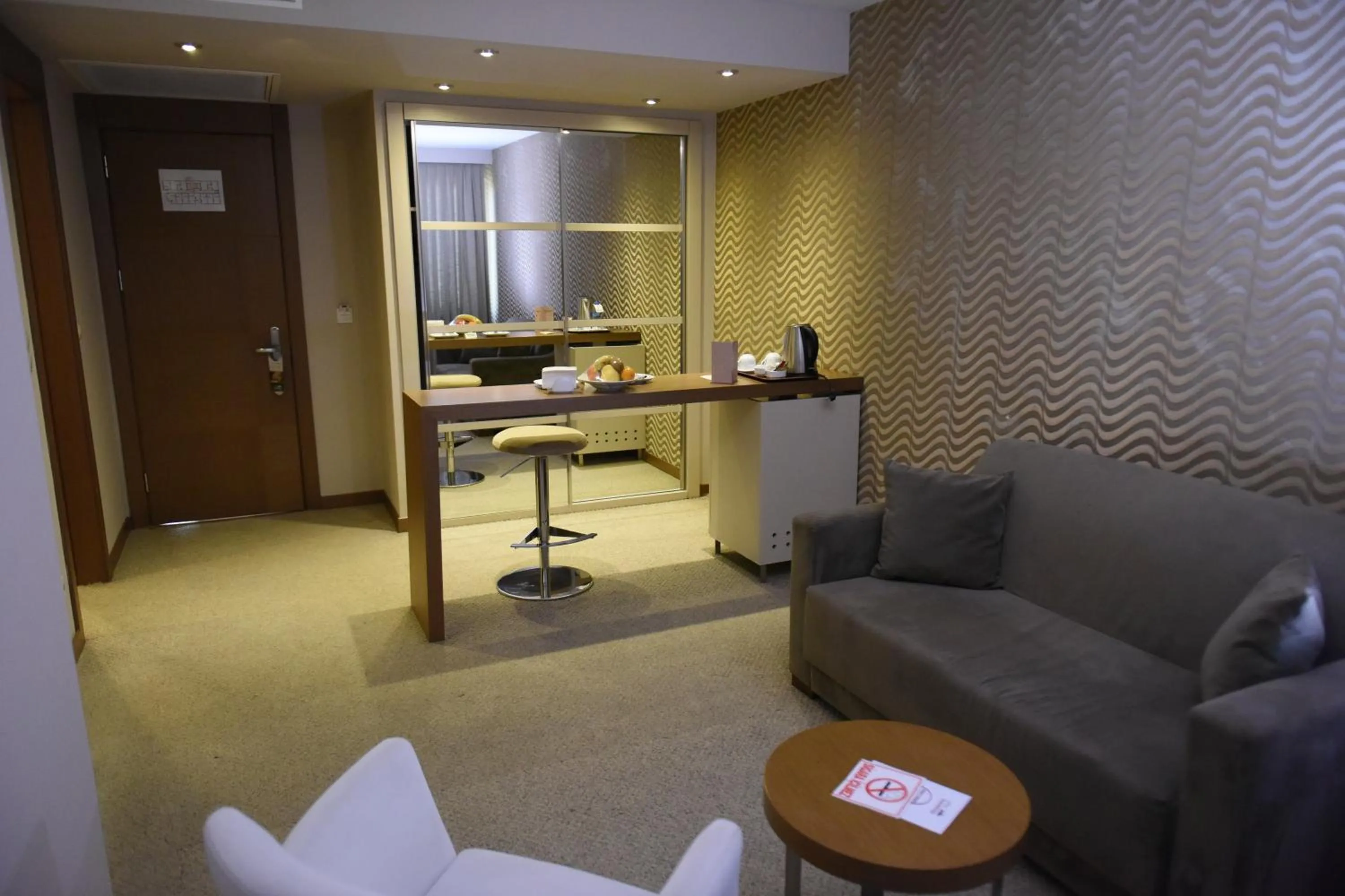 TV and multimedia in Baliktasi City Hotel & Spa