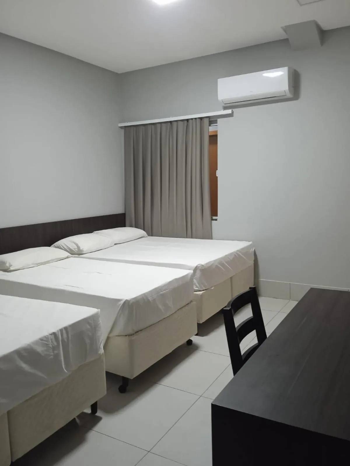 Bedroom, Bed in Vila Dumont no Centro de Foz