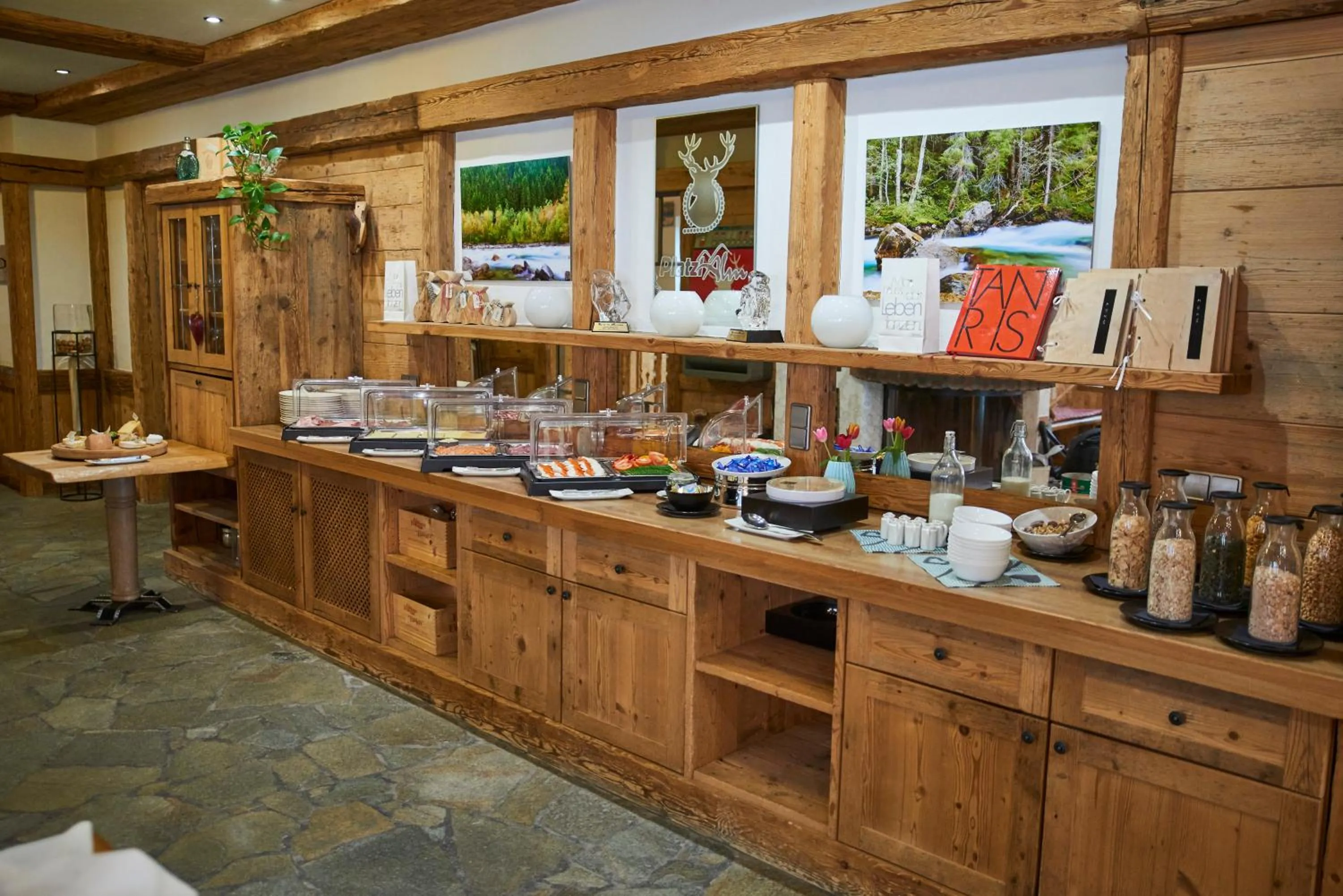 Breakfast in Berggasthof Platzlalm