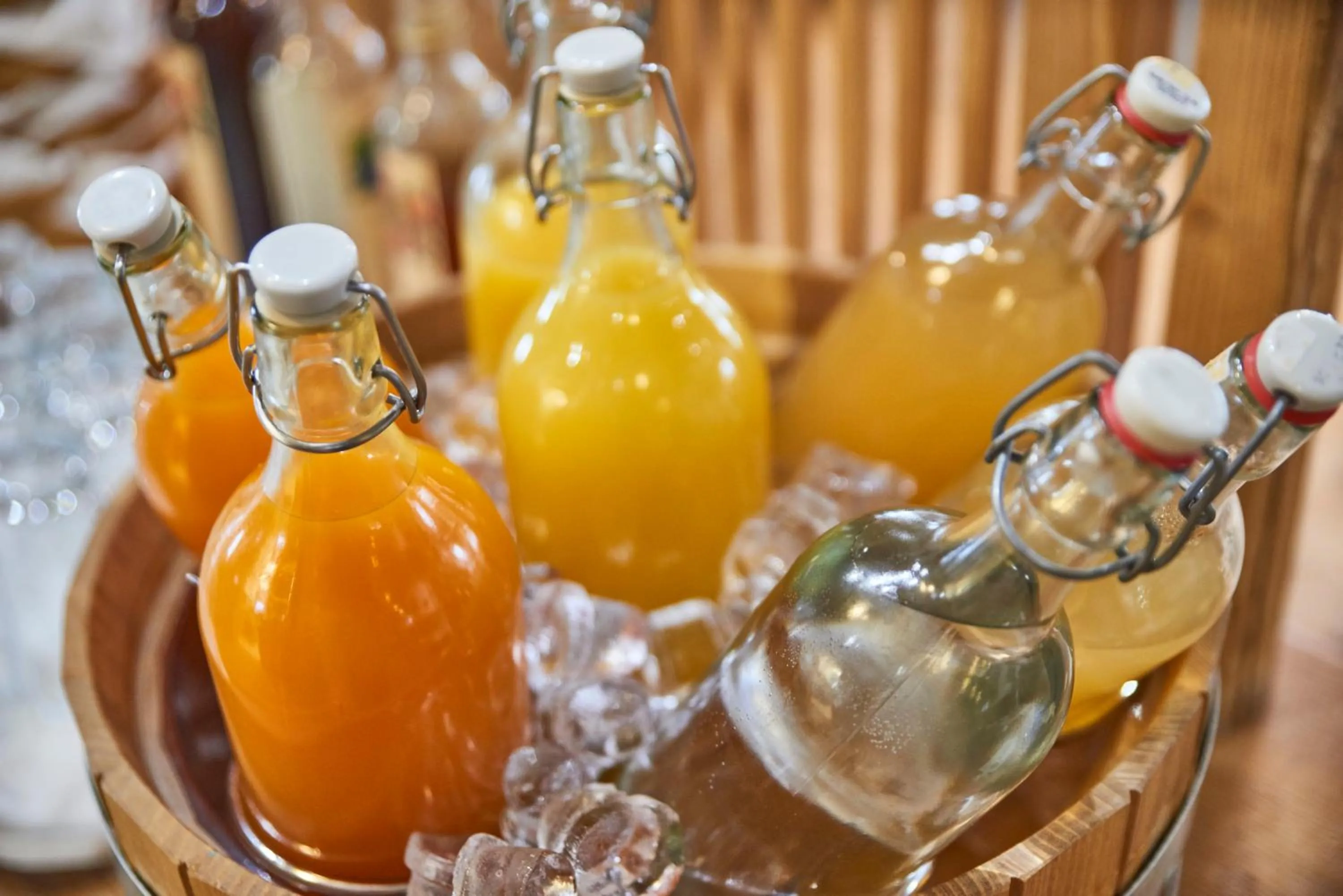 Buffet breakfast in Berggasthof Platzlalm