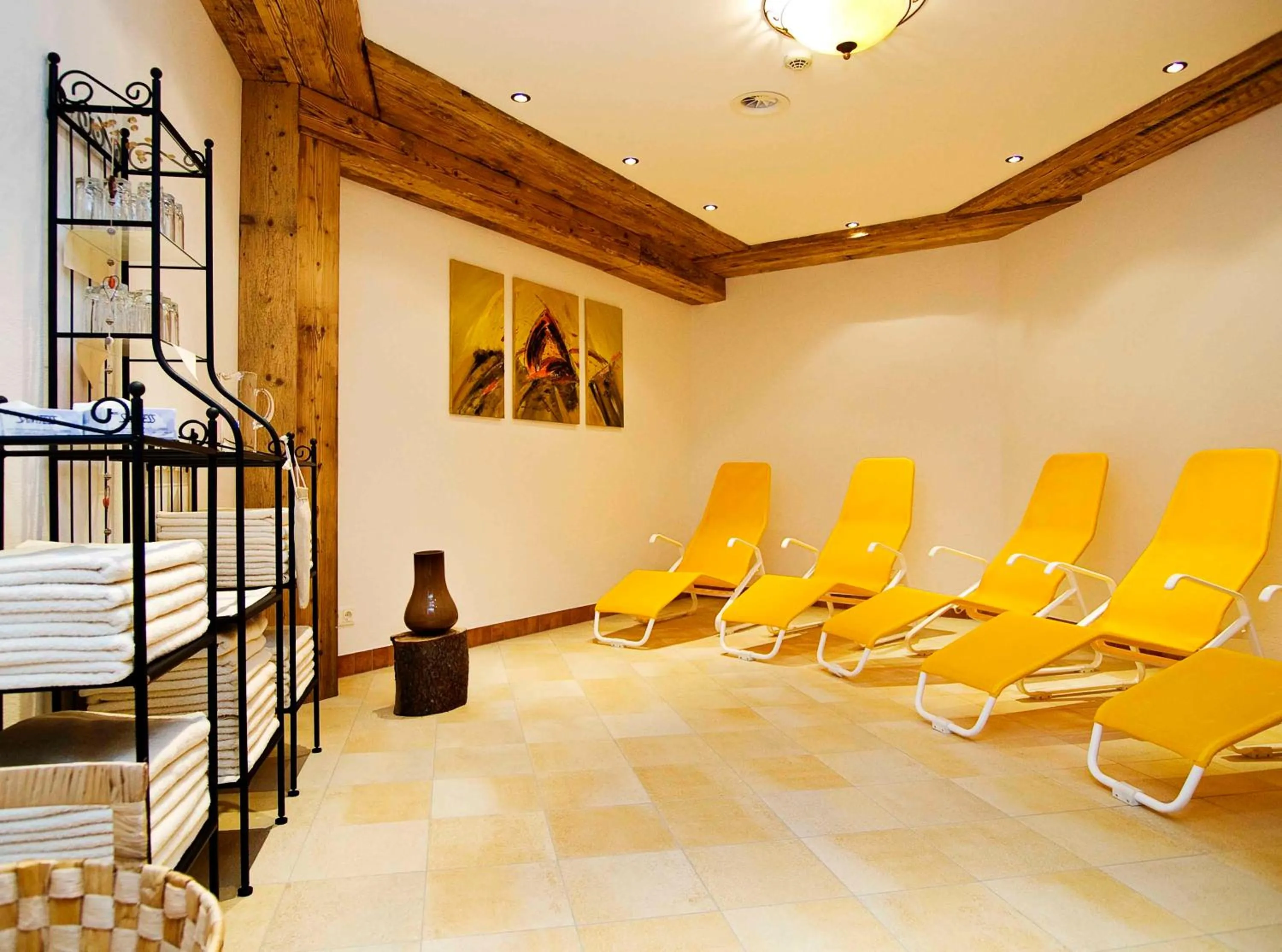 Spa and wellness centre/facilities in Berggasthof Platzlalm