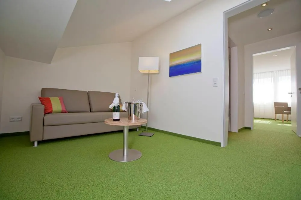 Day in Hotel am Markt Garni - Aegidienberg