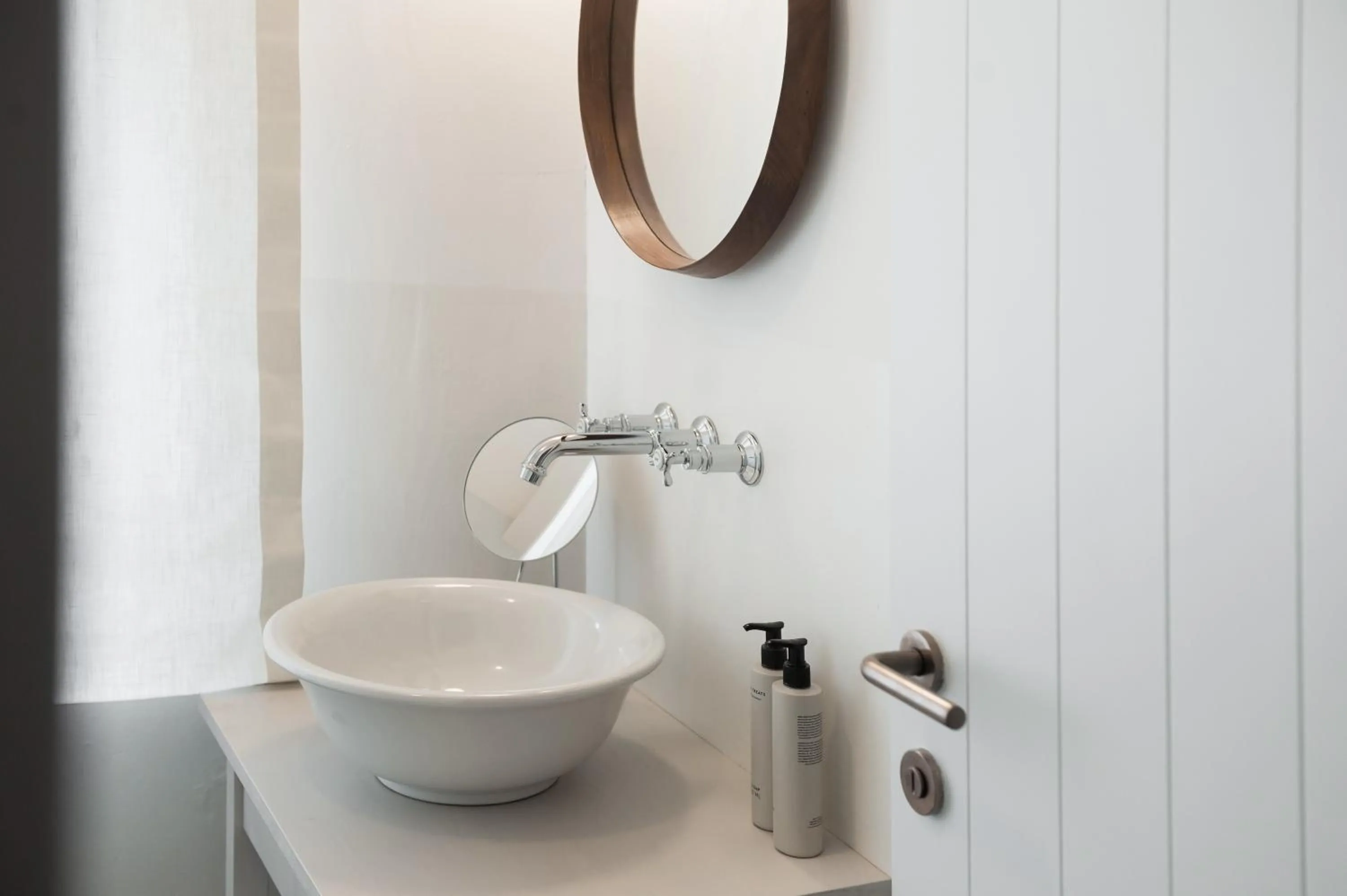 Photo of the whole room in 1477 Reichhalter, a Member of Design Hotels