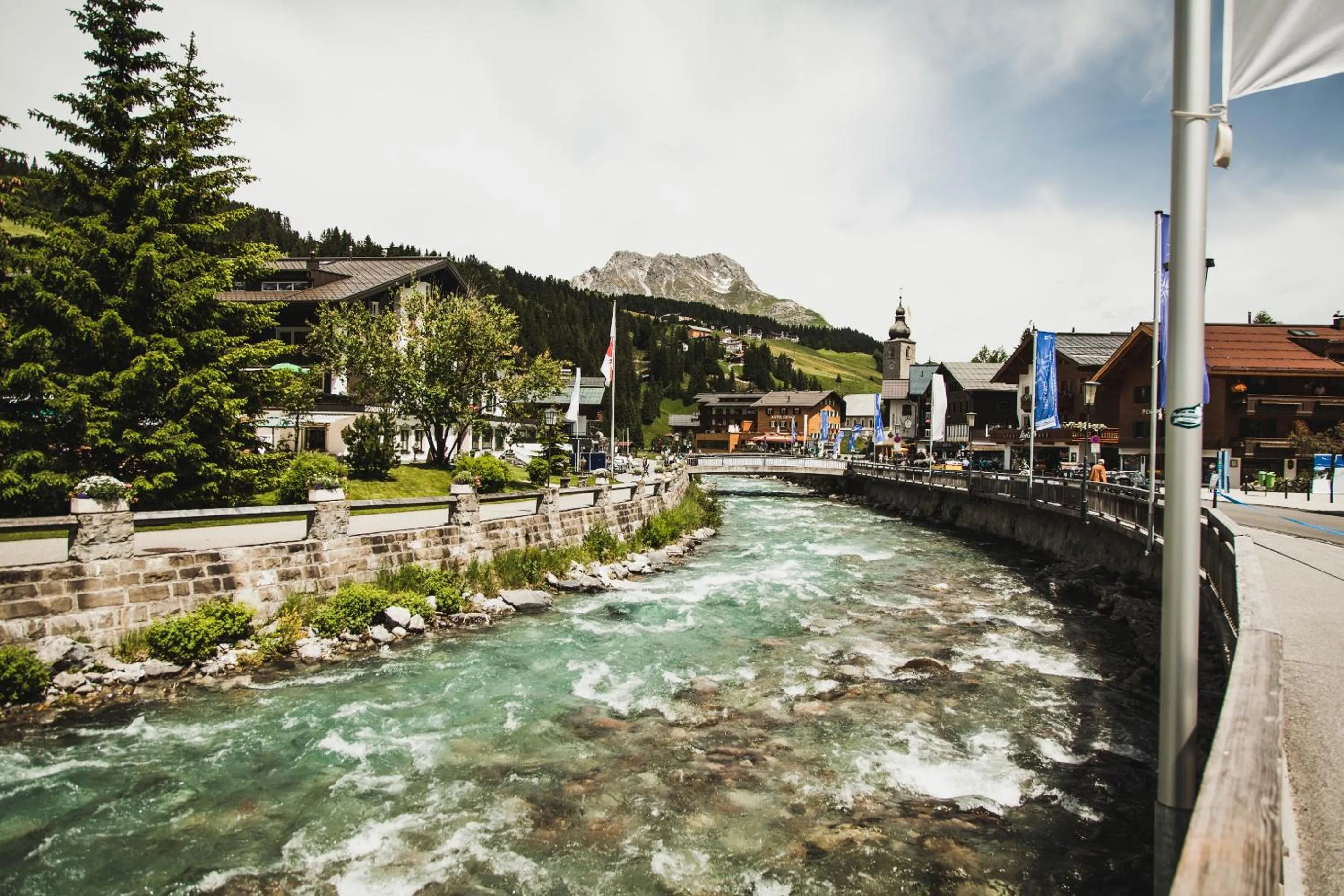Facade/entrance in Hotel Arlberg Lech