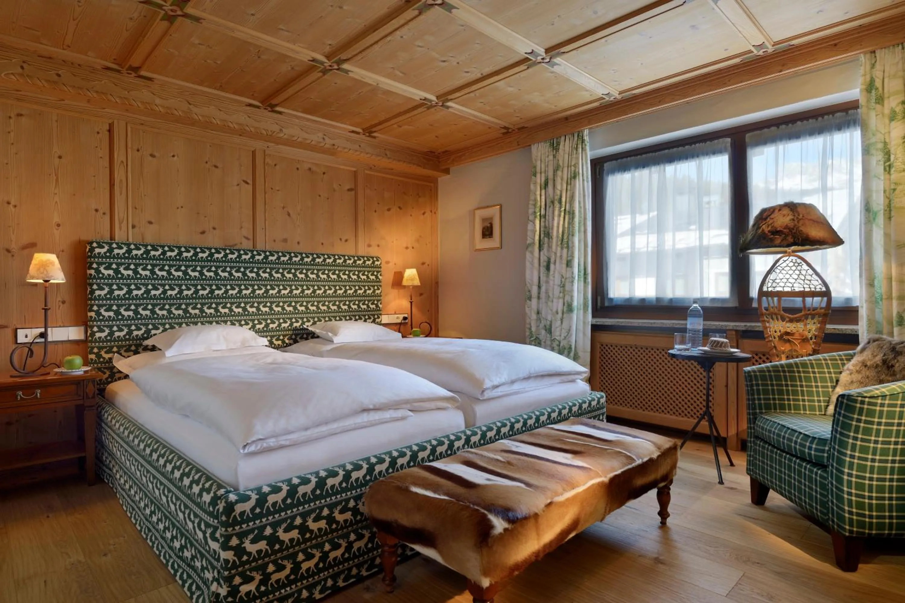 Photo of the whole room, Bed in Hotel Arlberg Lech