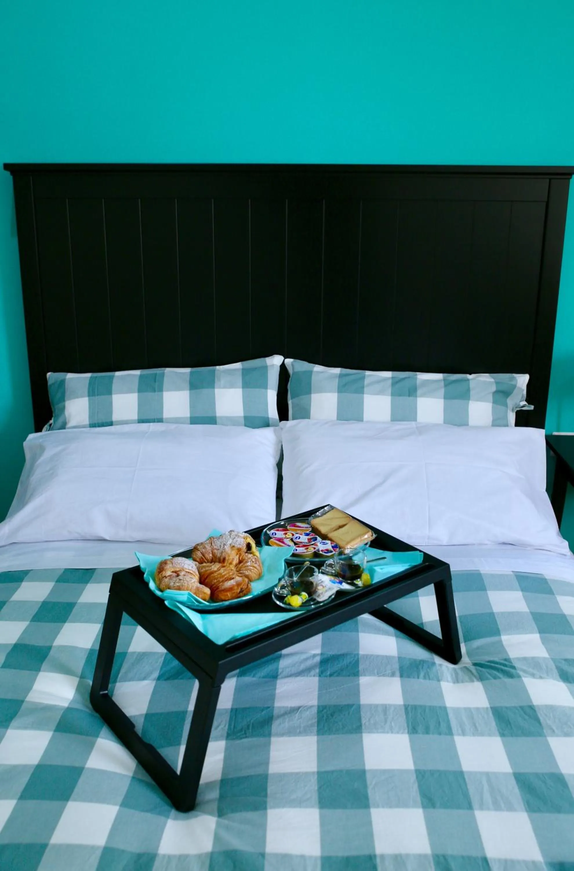 Italian breakfast, Bed in Andolfi 24 Rooms