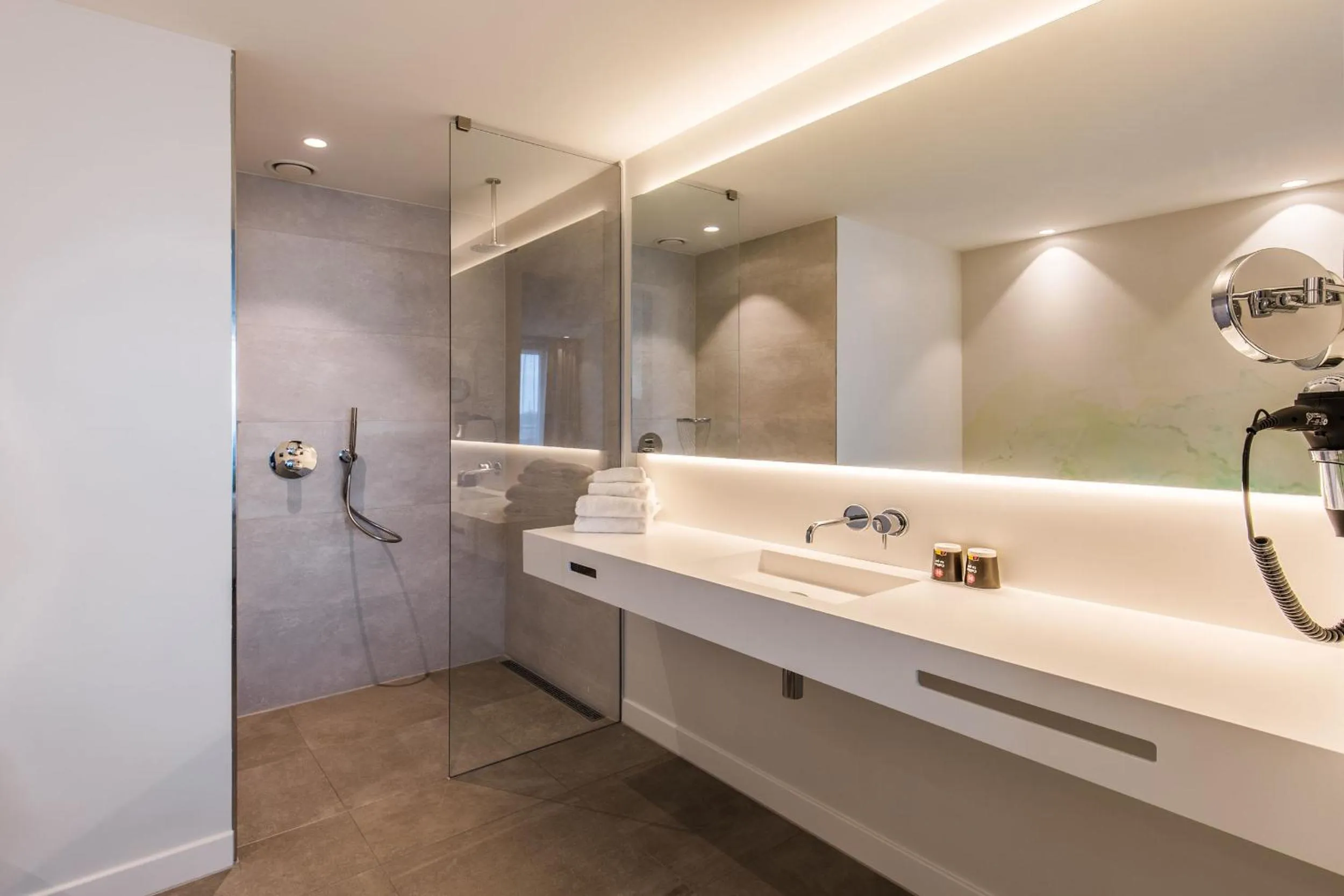 Bathroom in Van der Valk Hotel Tilburg