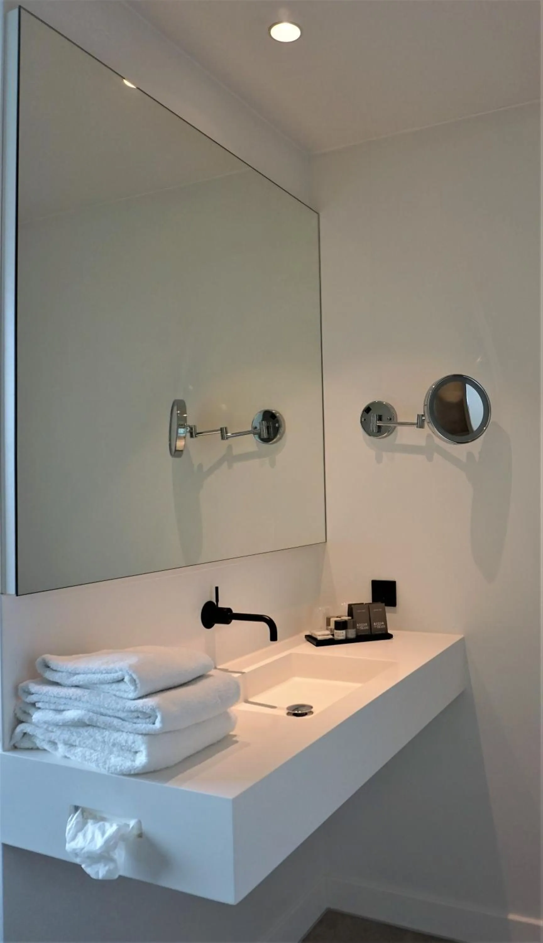 Bathroom in Van der Valk Hotel Tilburg