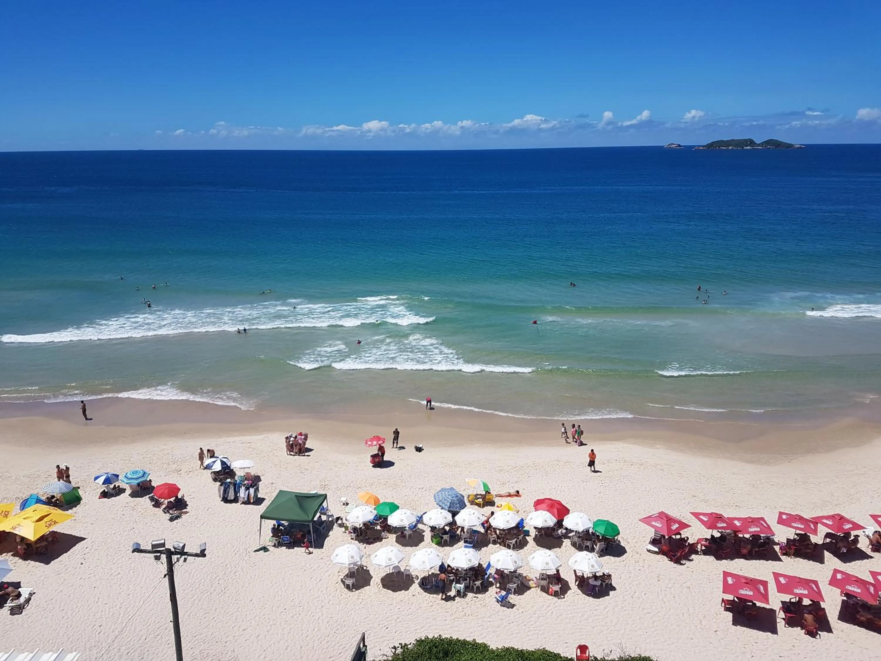 Beach in Palm Beach Apart Hotel