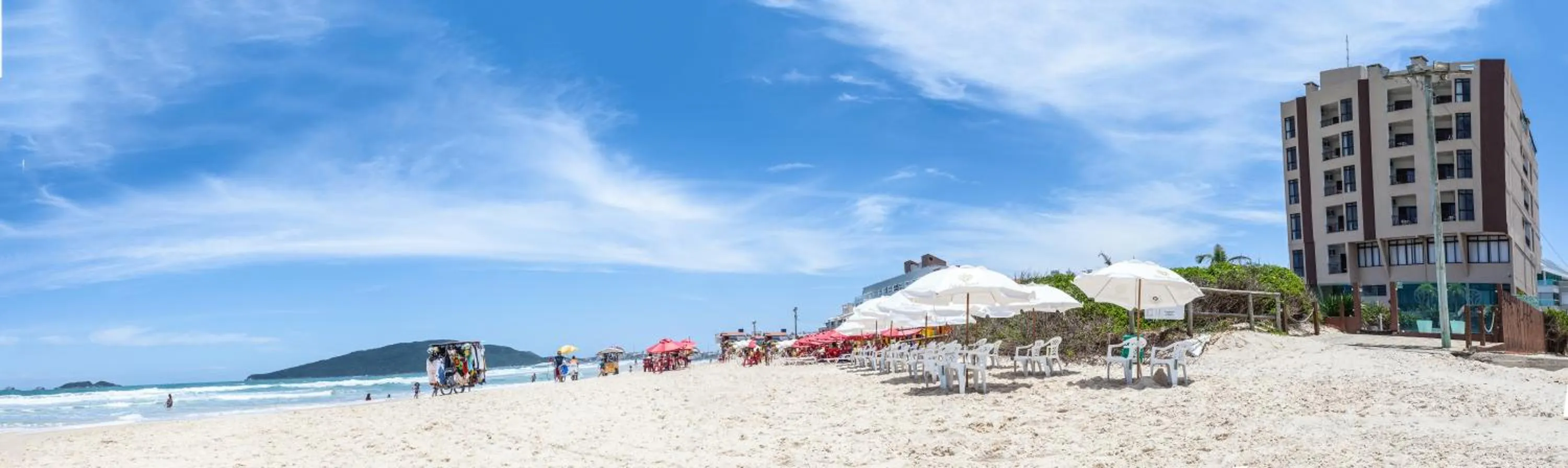 Beach in Palm Beach Apart Hotel