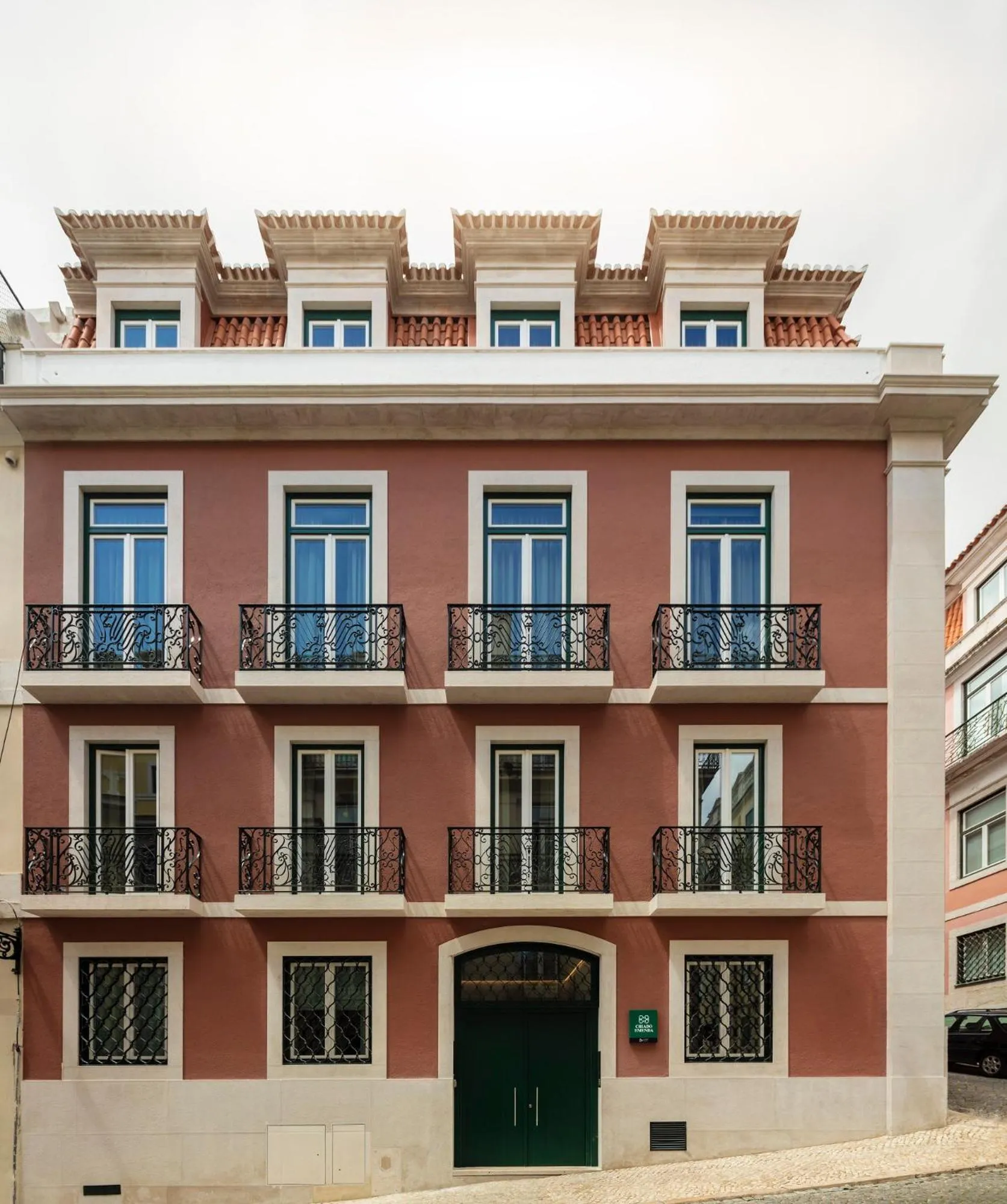 Property building in LSA Chiado Emenda by Numa