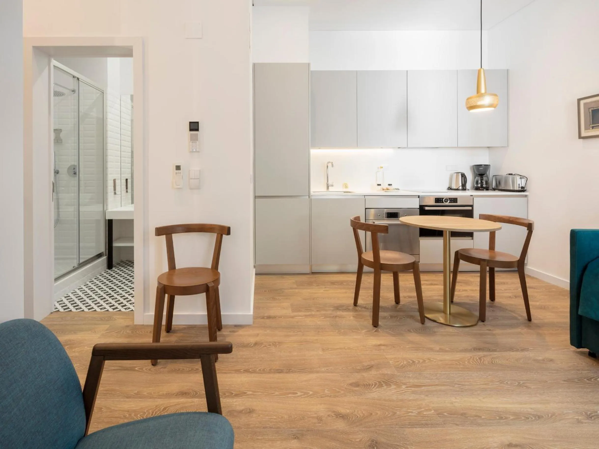 Kitchen or kitchenette in LSA Chiado Emenda by Numa