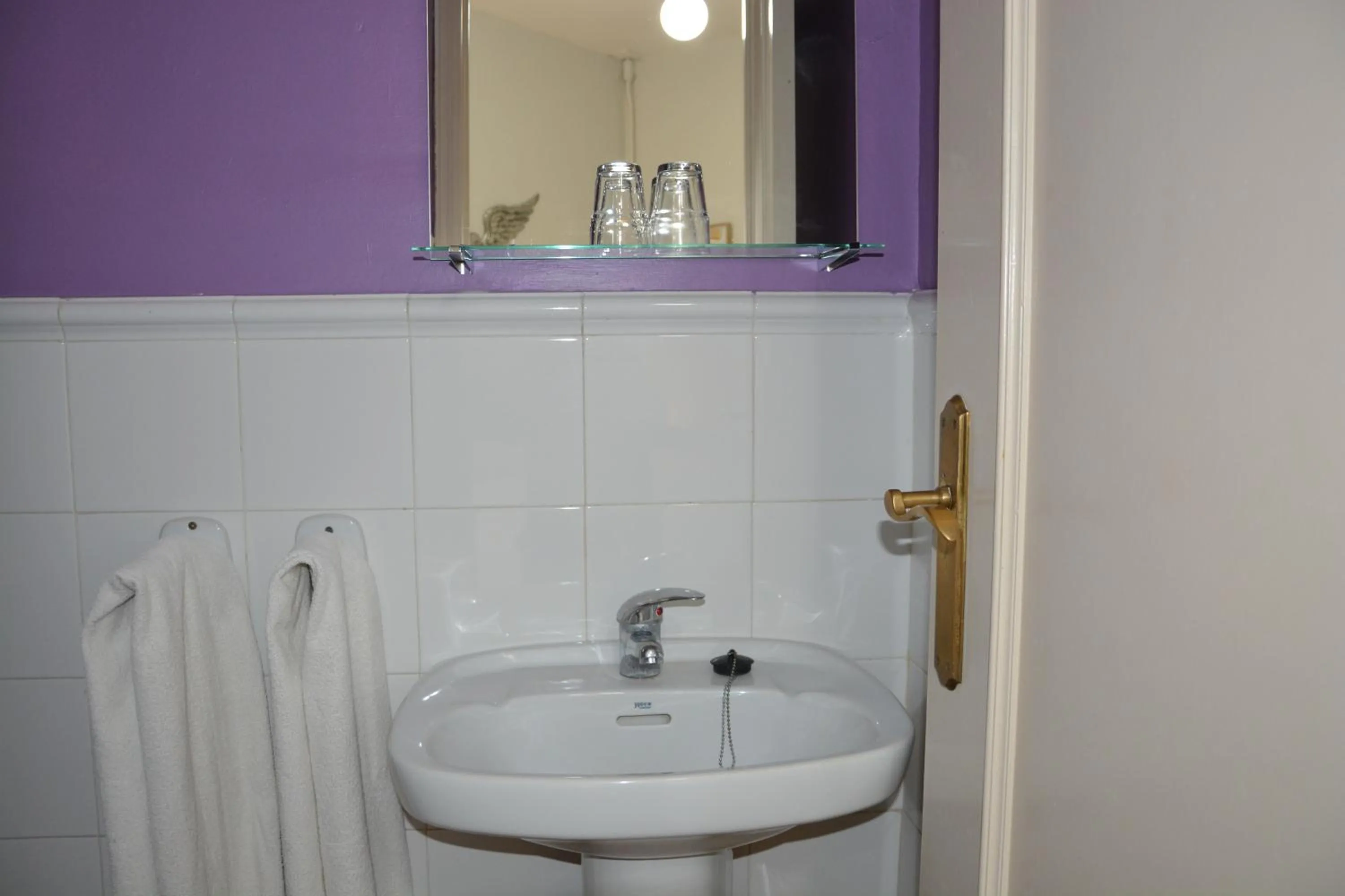 Decorative detail in Pensión Moratin