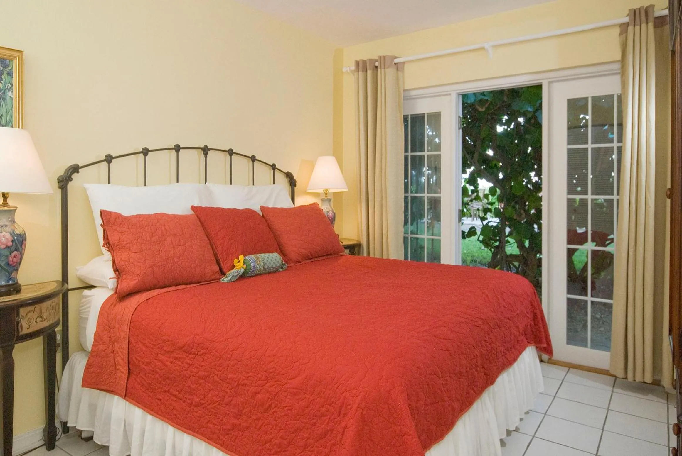 Bed in Beach Place Guesthouses