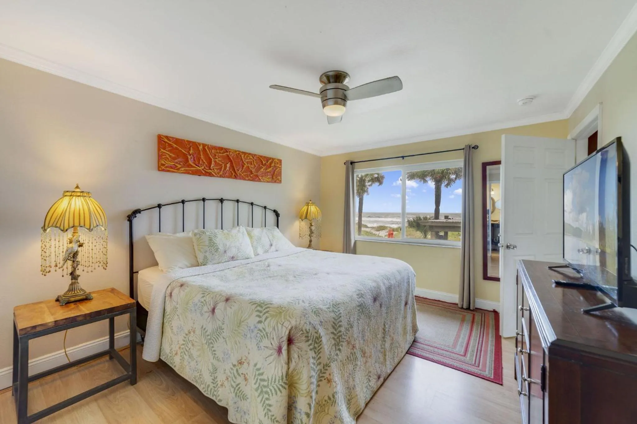 Bed in Beach Place Guesthouses