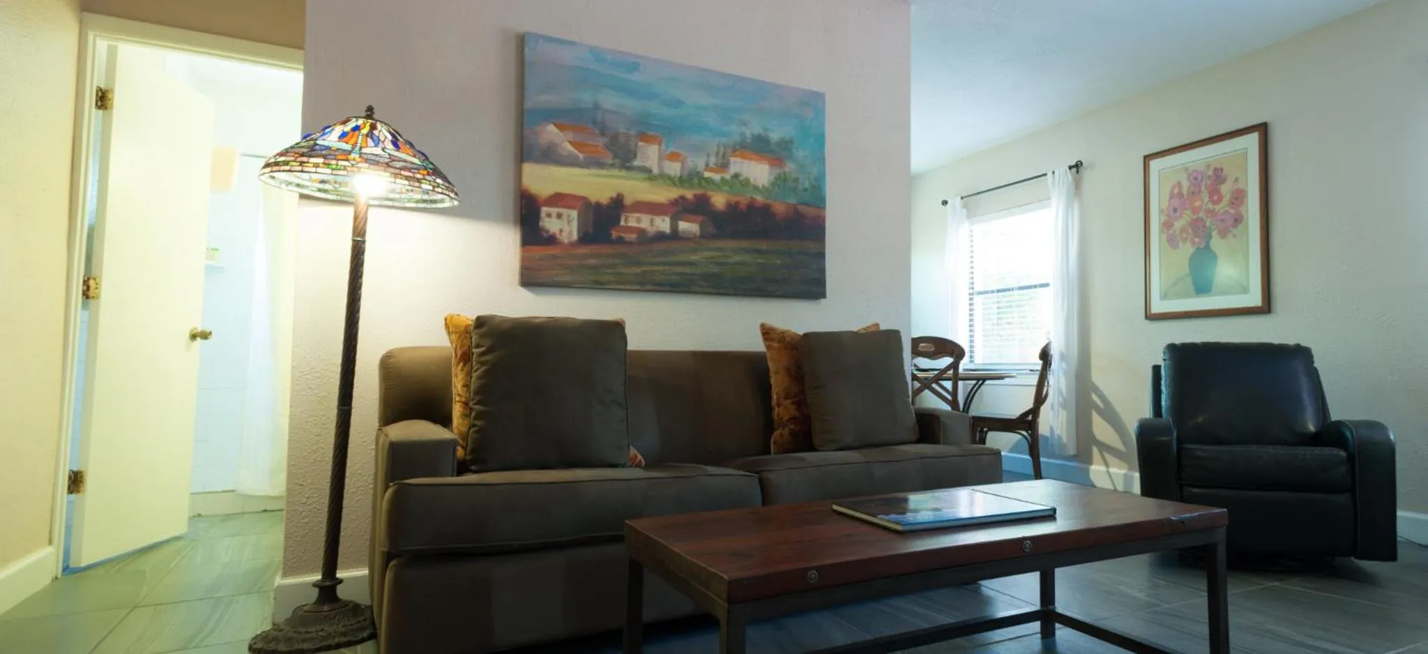 Living room in Beach Place Guesthouses