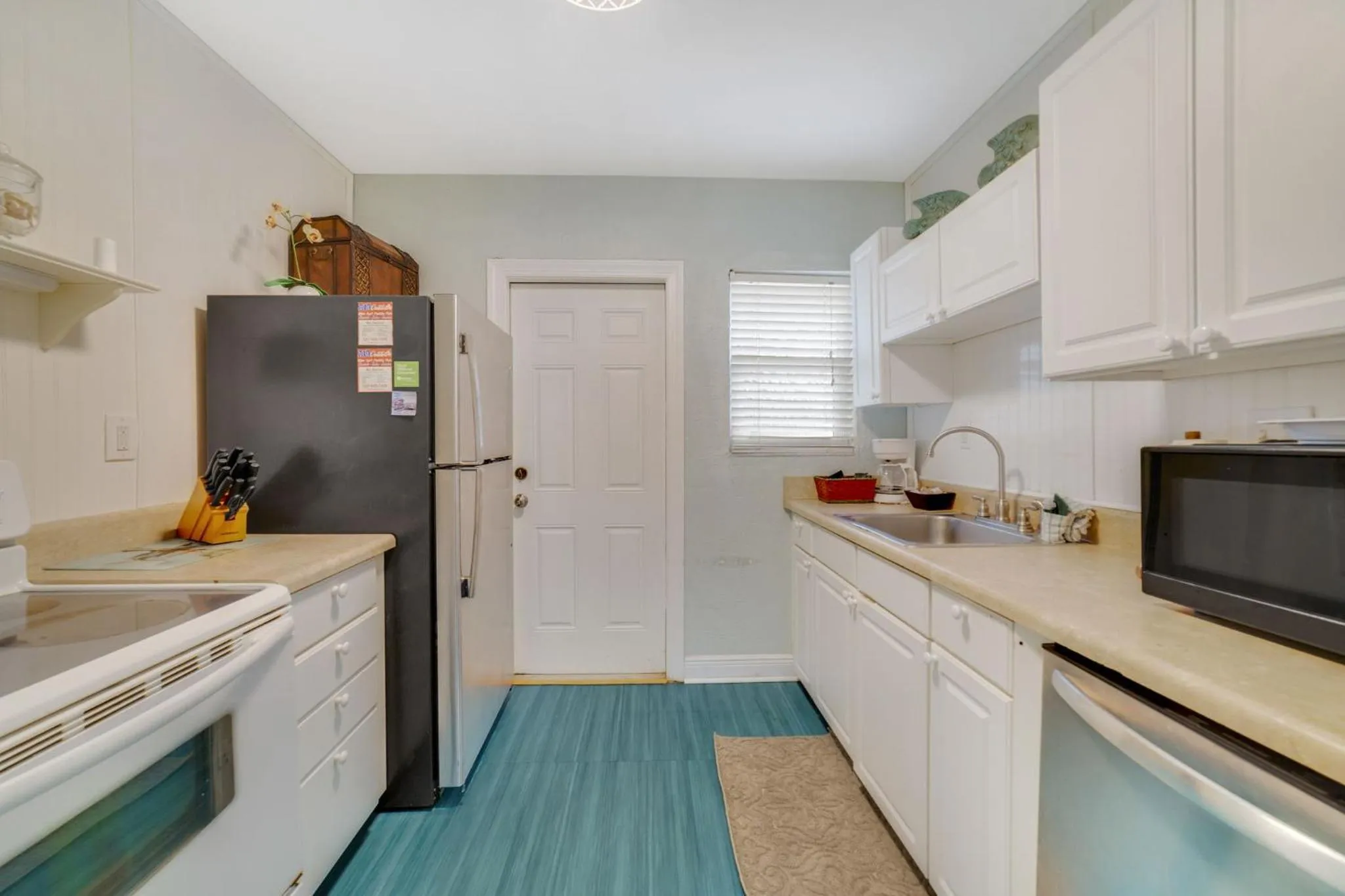 kitchen in Beach Place Guesthouses
