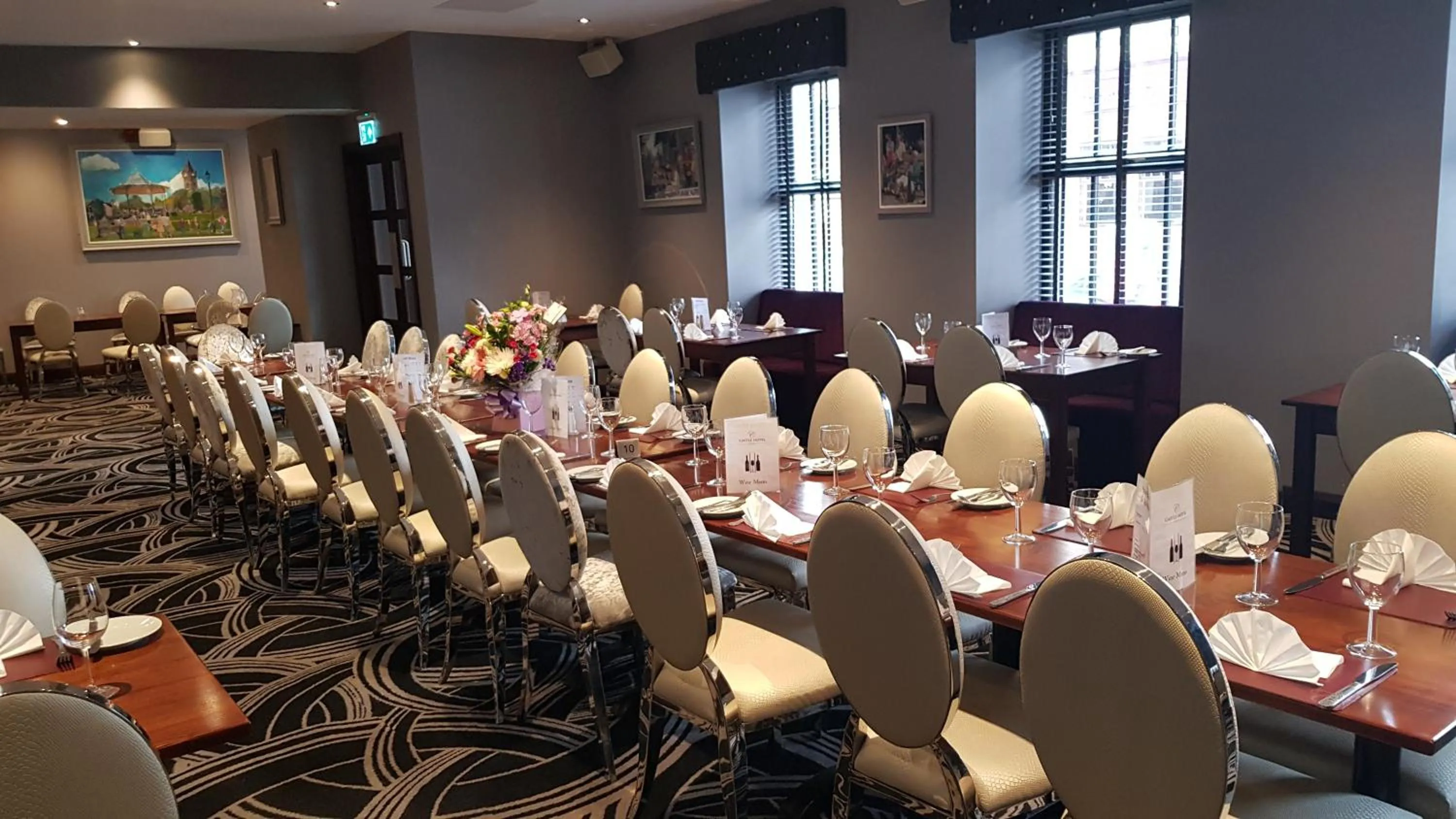 Restaurant/places to eat in The Castle Hotel Neath