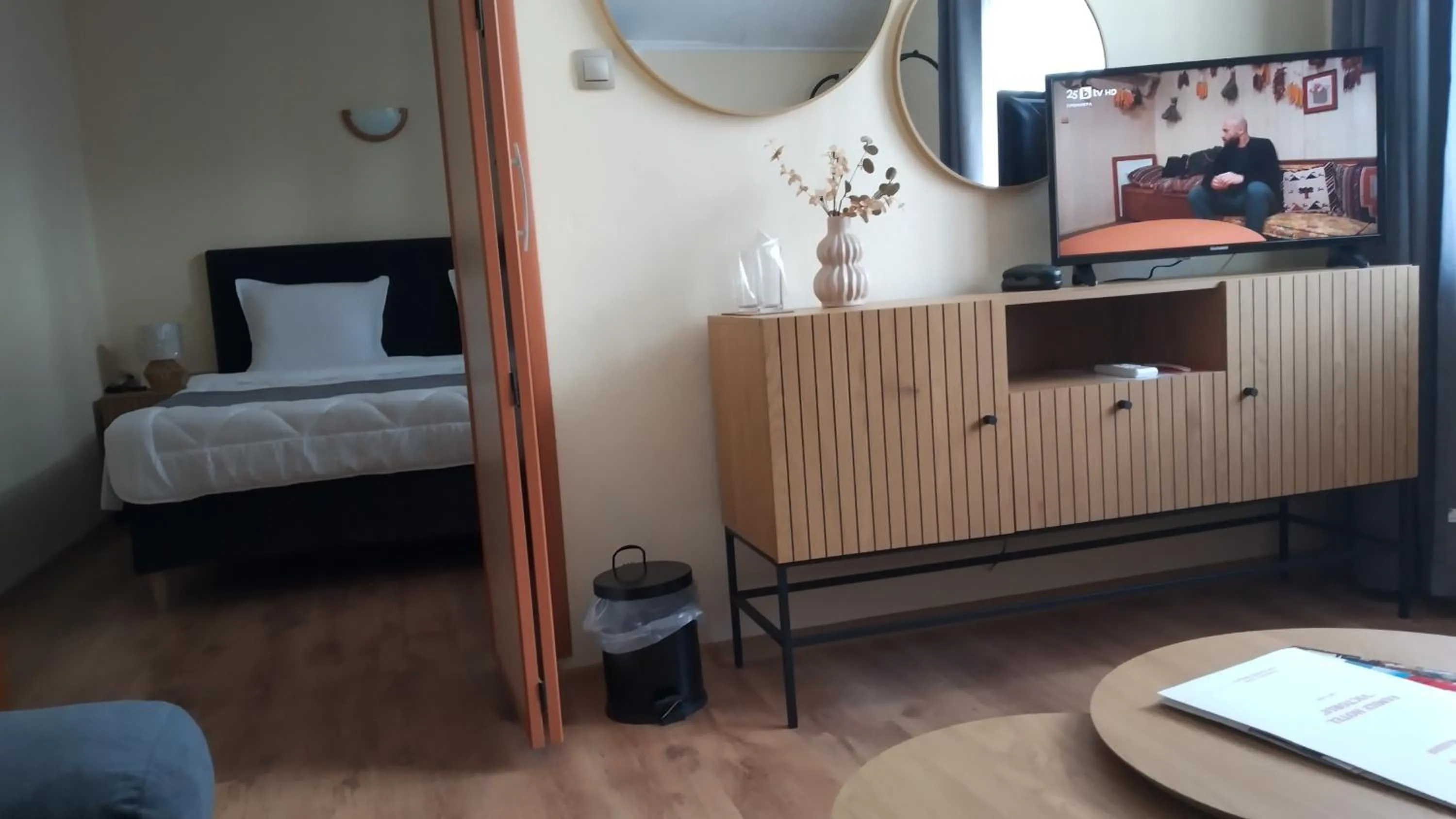 TV and multimedia, Bed in Victoria Family Hotel