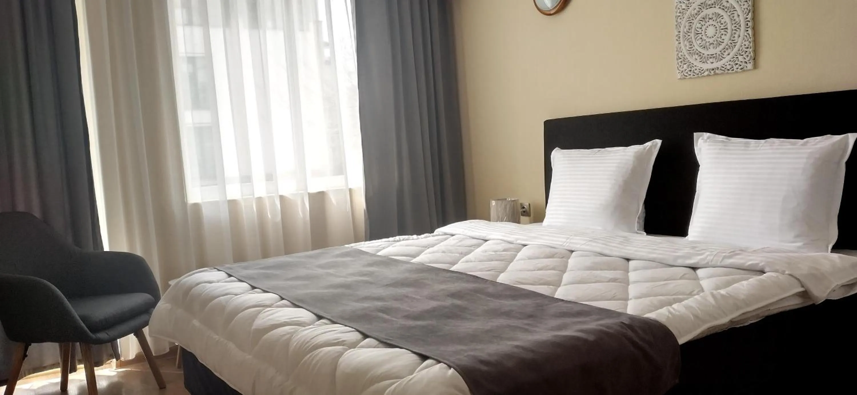 Bed in Victoria Family Hotel