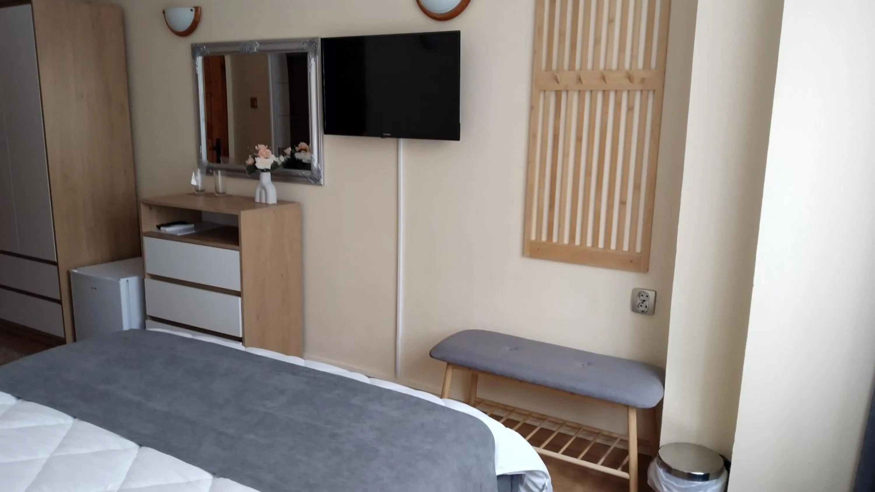 TV and multimedia, Bed in Victoria Family Hotel