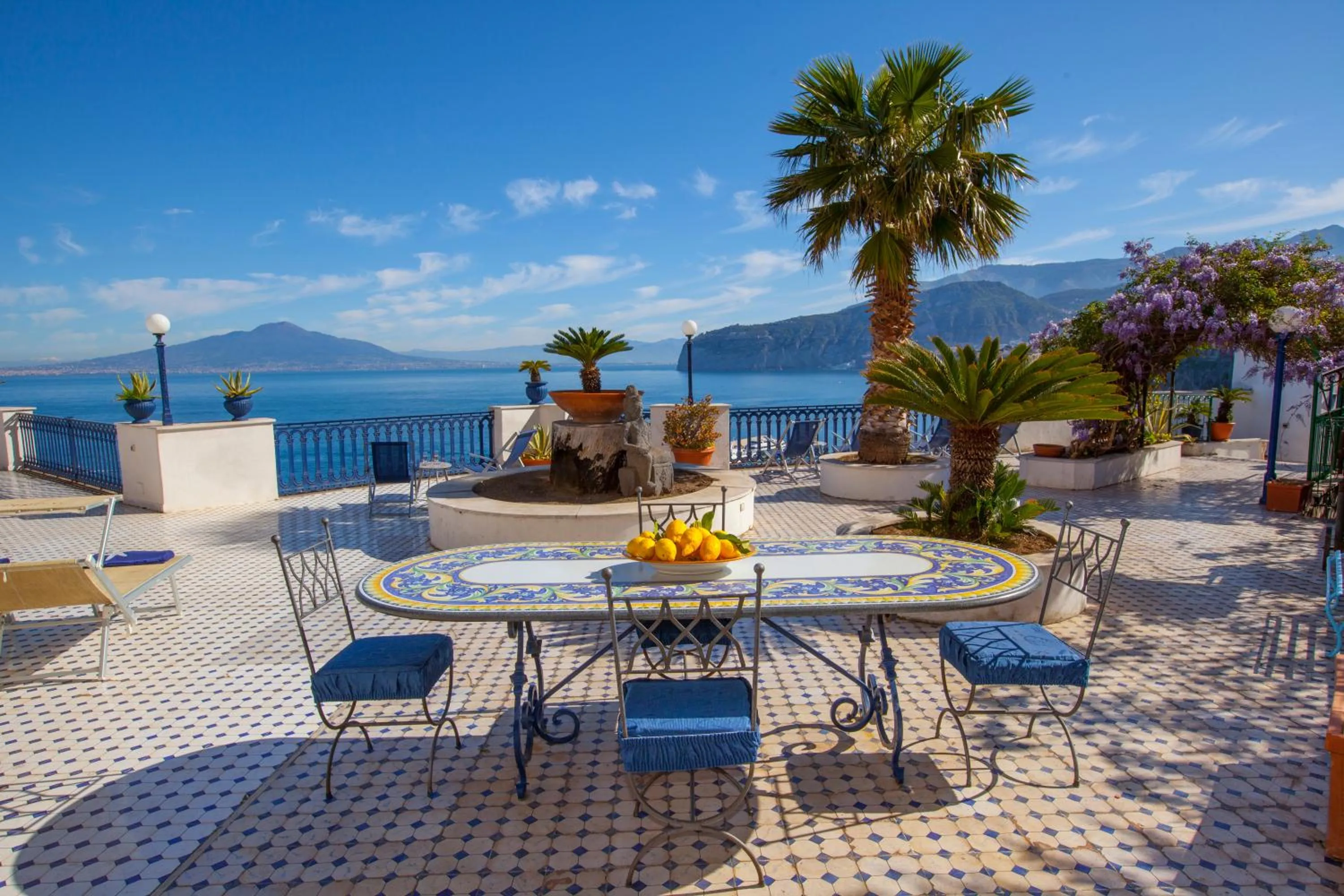 Property building in La Terrazza 38