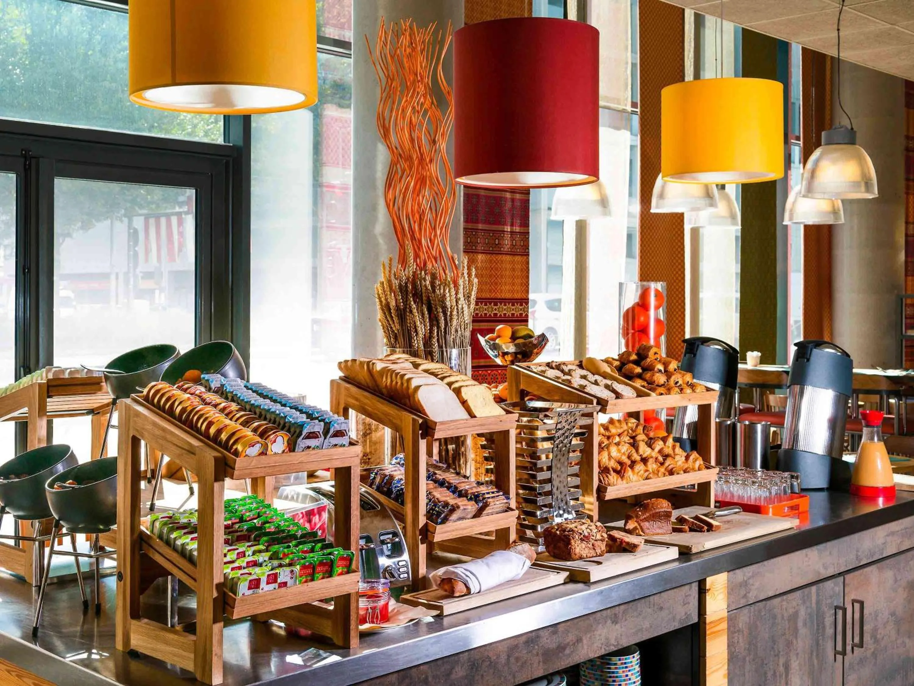 Restaurant/places to eat in Ibis Styles Lyon Centre - Gare Part Dieu