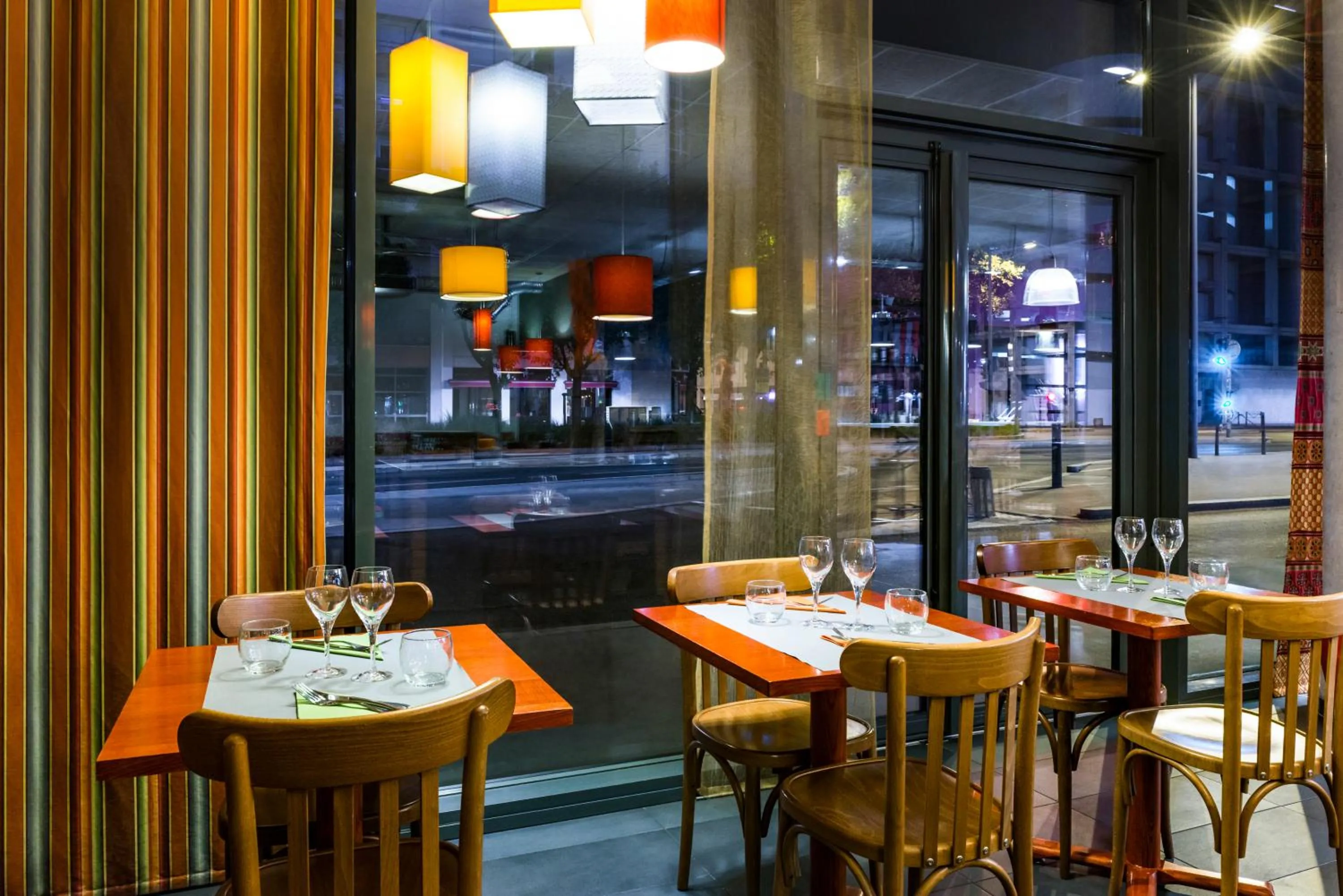 Restaurant/places to eat in Ibis Styles Lyon Centre - Gare Part Dieu