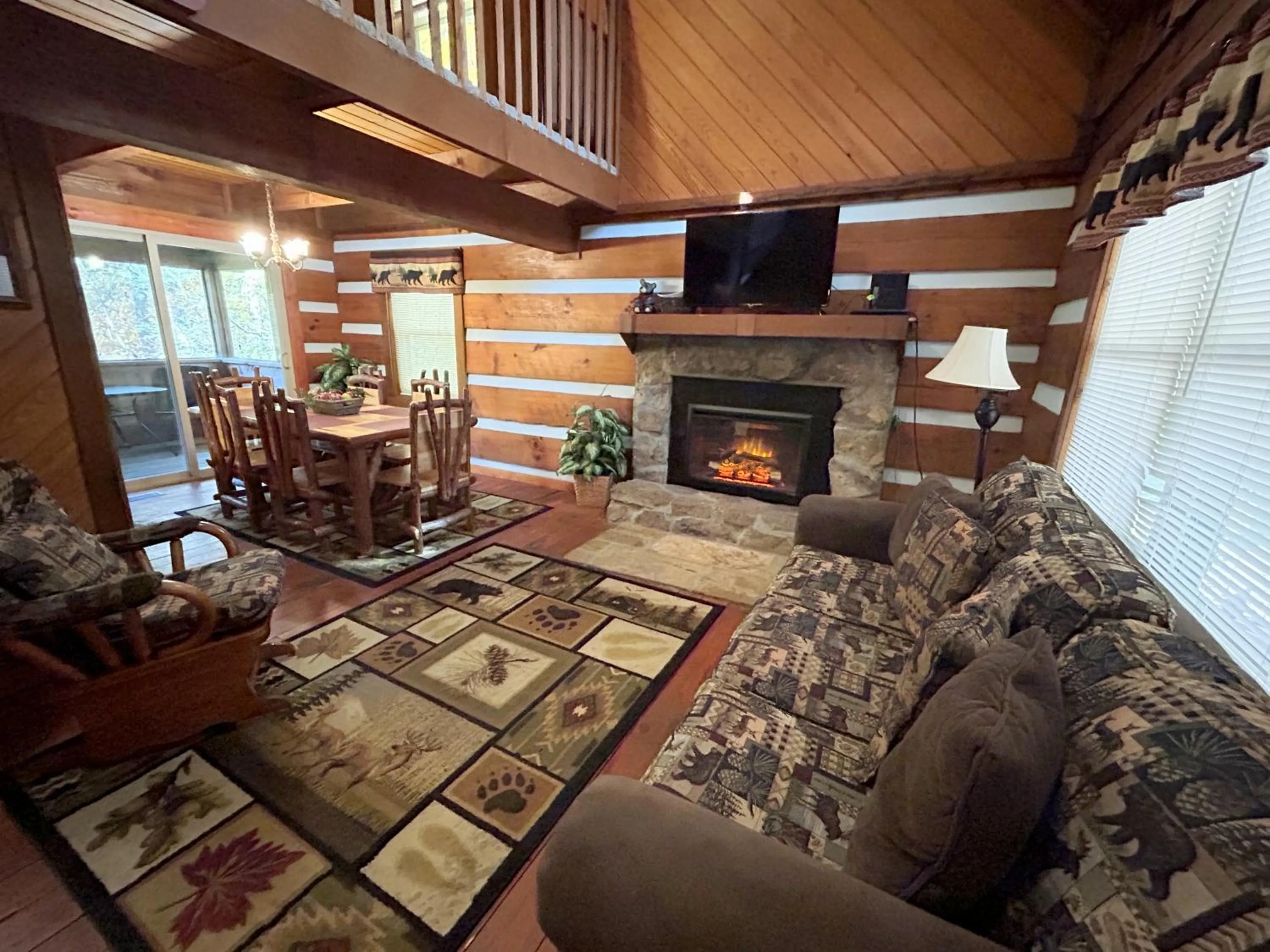Living room in Emerald Woods