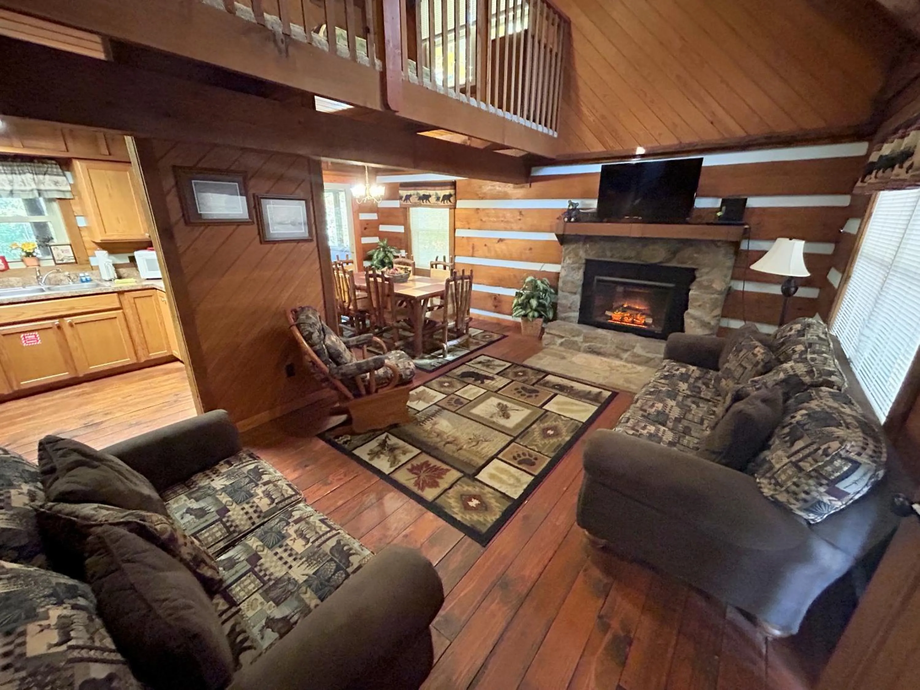 Kitchen or kitchenette in Emerald Woods