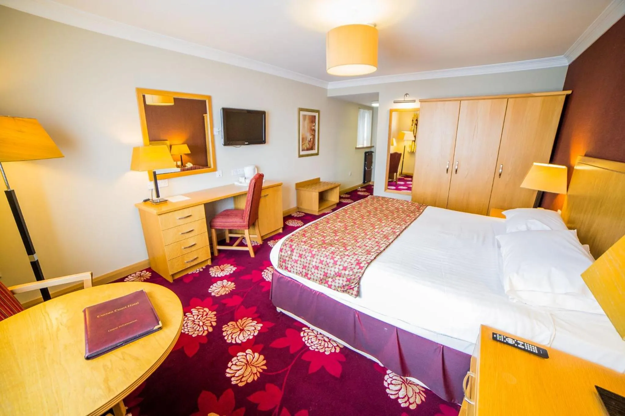 Bed in Curran Court Hotel