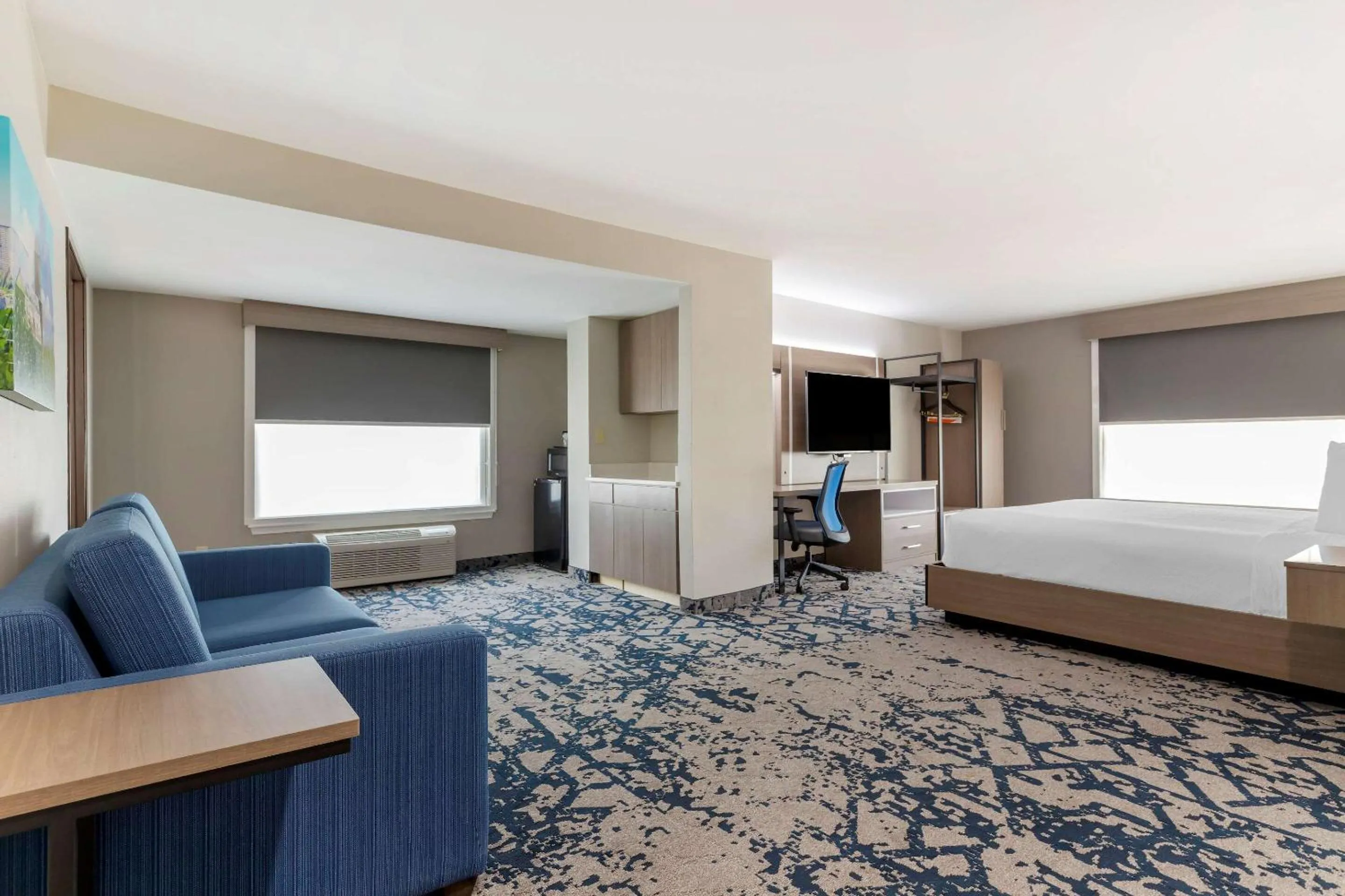 Bedroom, Bed in Comfort Inn & Suites Muskogee