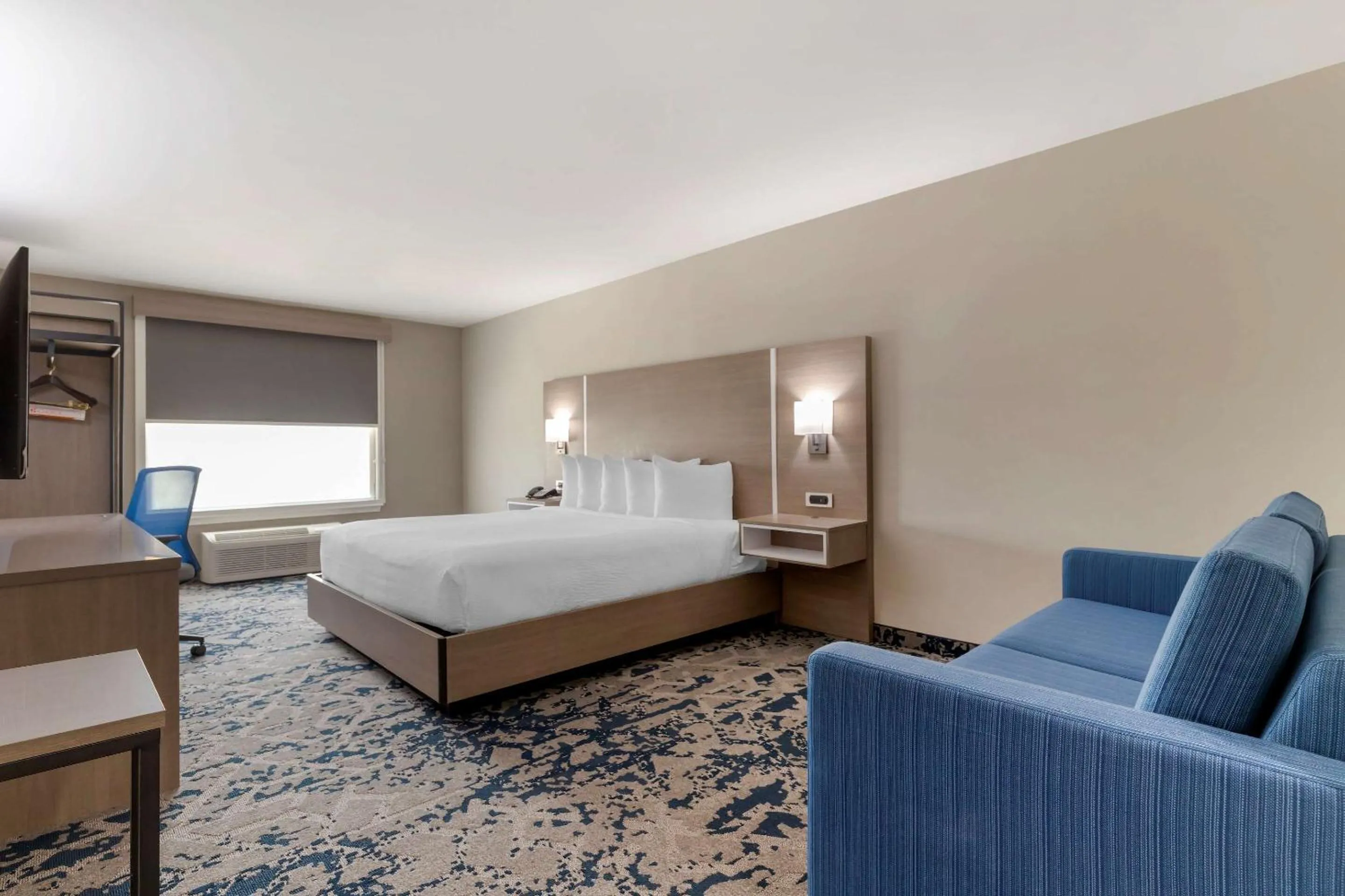 Bedroom, Bed in Comfort Inn & Suites Muskogee