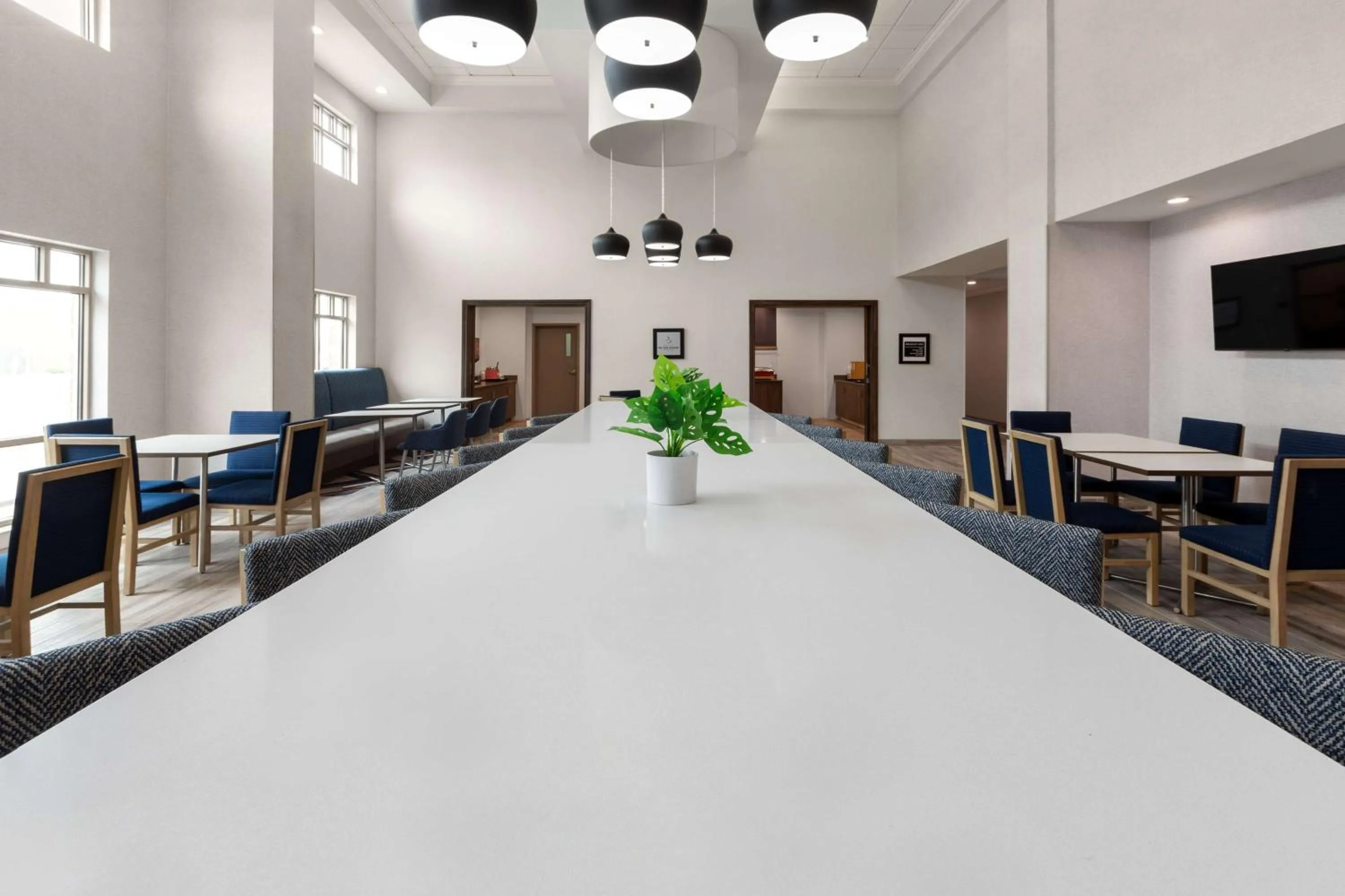 Lobby or reception in Hampton Inn & Suites Saginaw