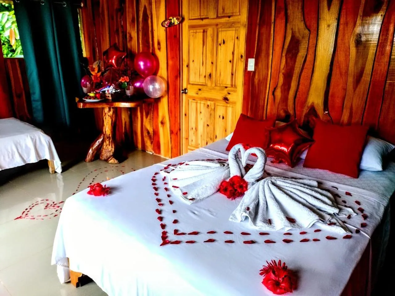 Bedroom, Bed in The Sunset Tucano Lodge