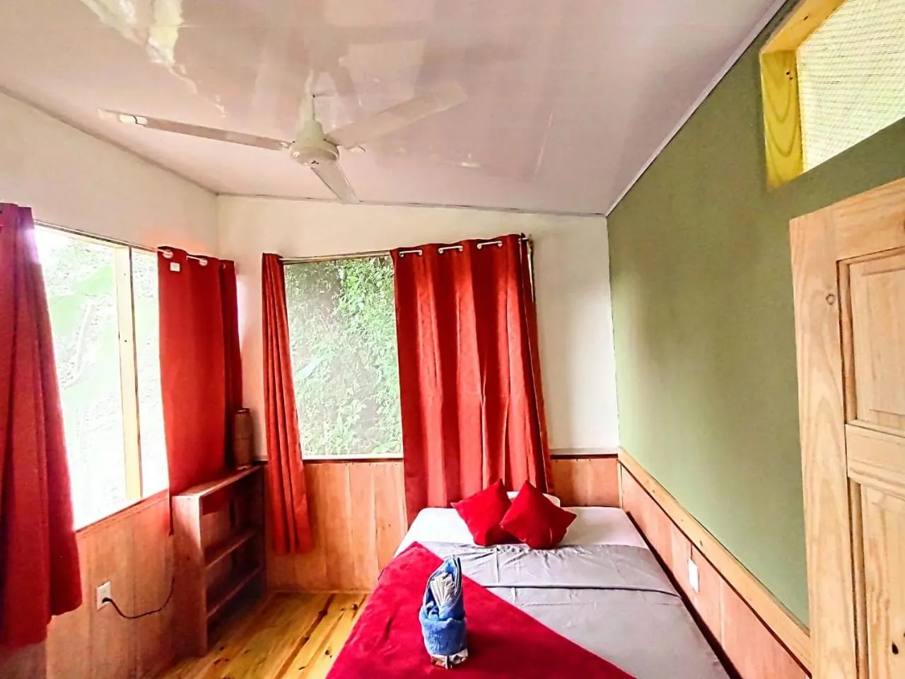 Bed in The Sunset Tucano Lodge