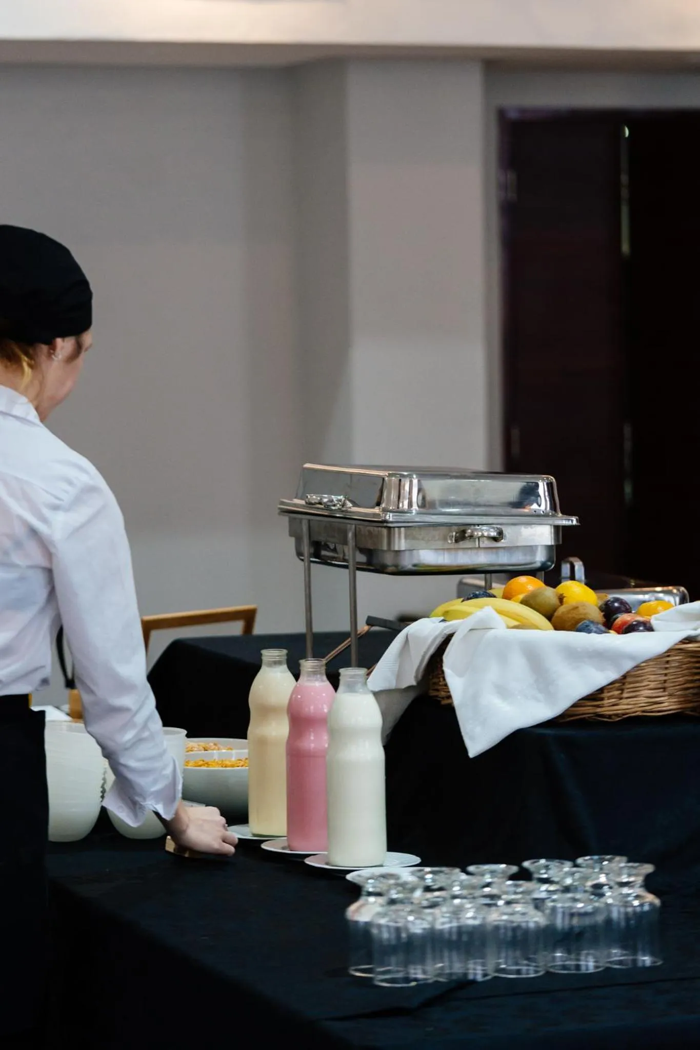 Buffet breakfast in San Nicolas Plaza