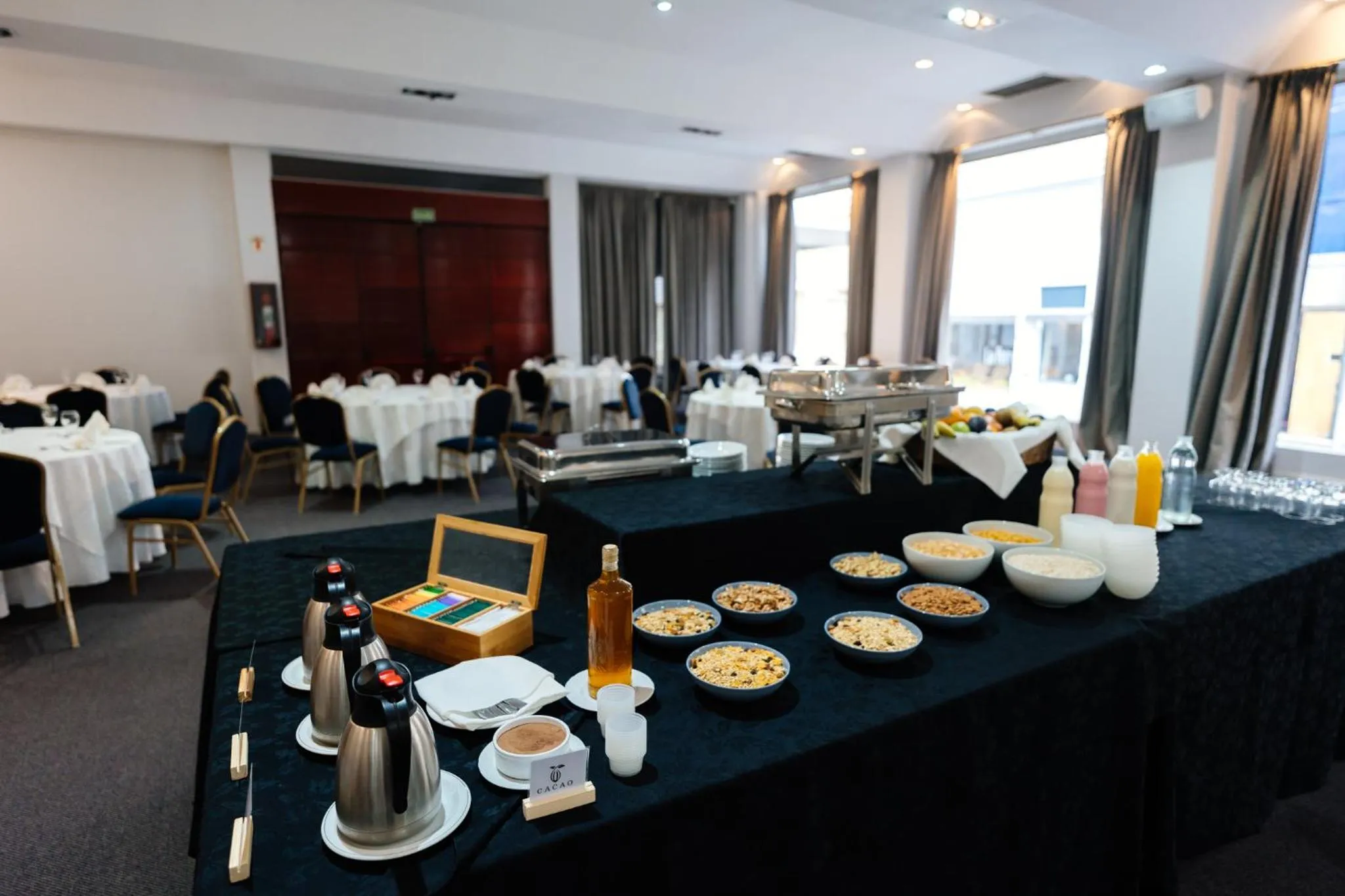 Buffet breakfast in San Nicolas Plaza