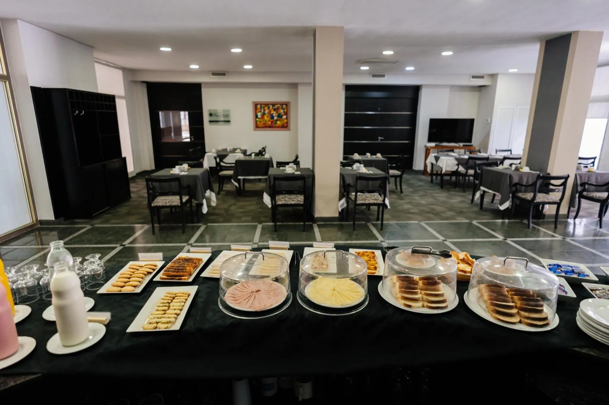 Buffet breakfast in San Nicolas Plaza