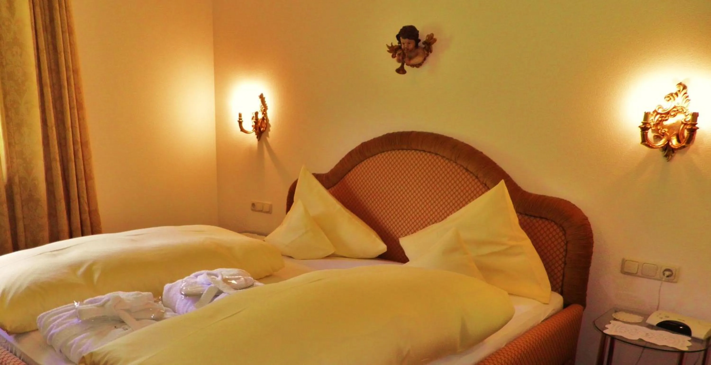 Bed in Hotel Hartenfels