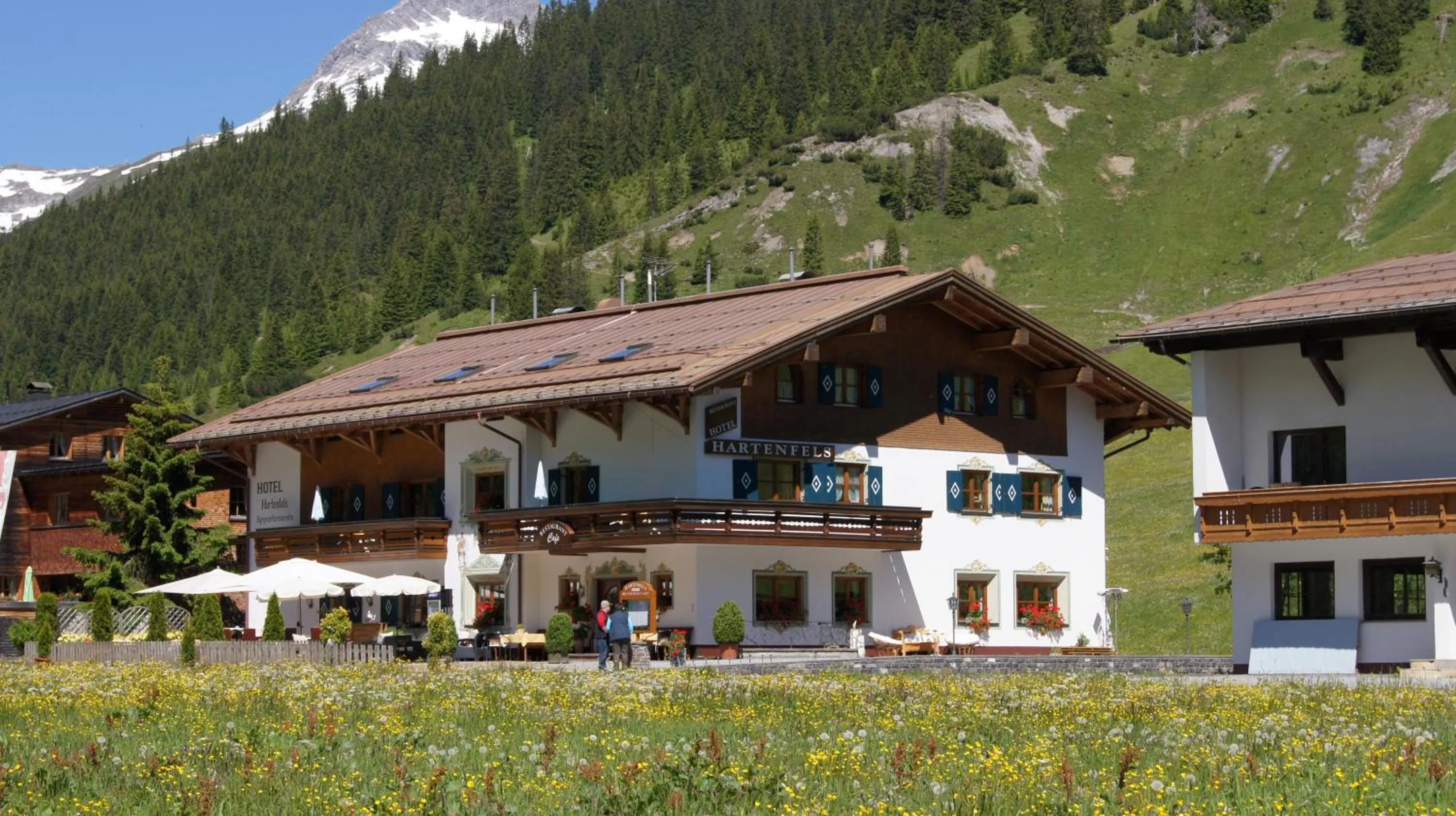 Property building in Hotel Hartenfels