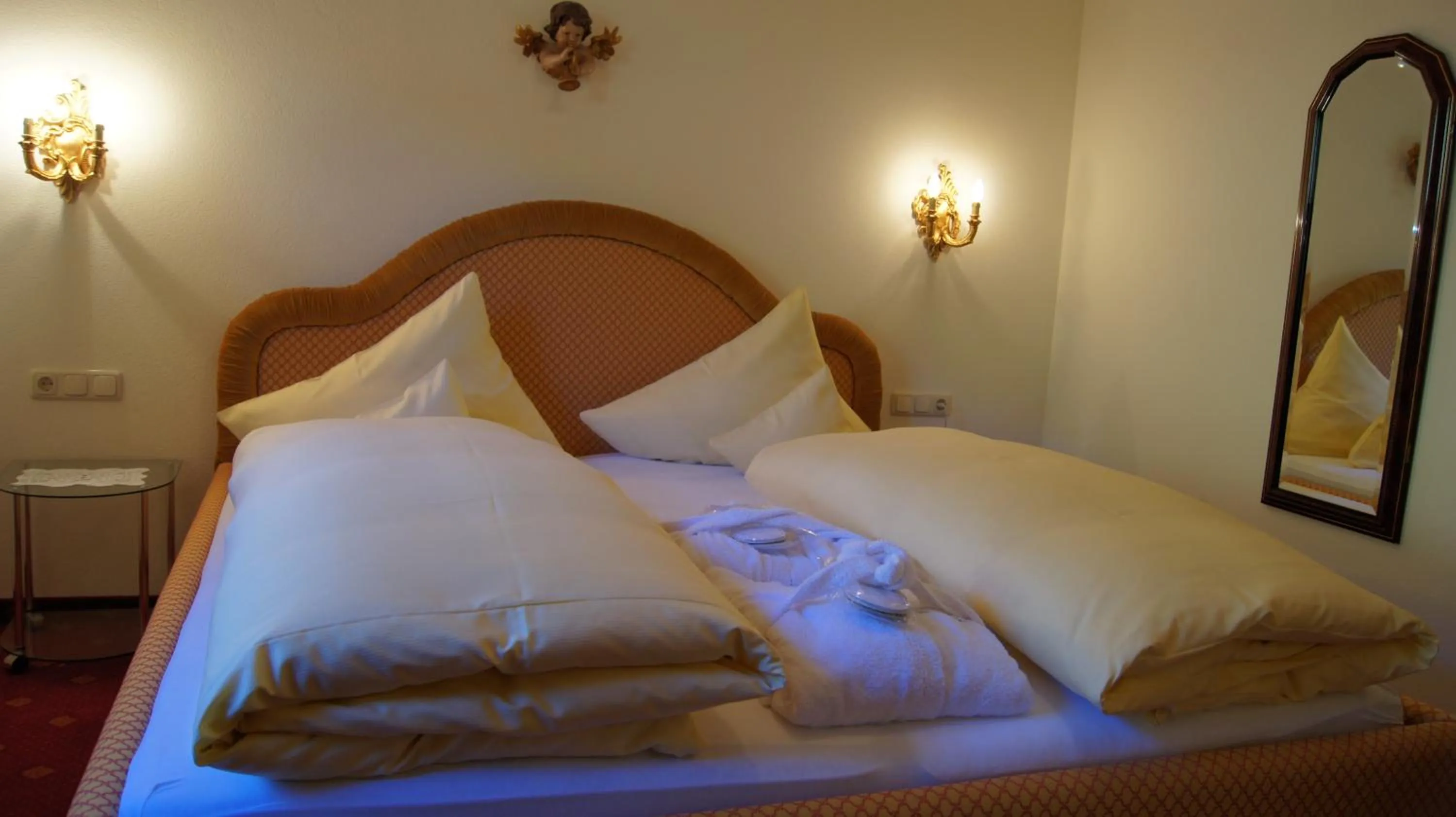 Bed in Hotel Hartenfels