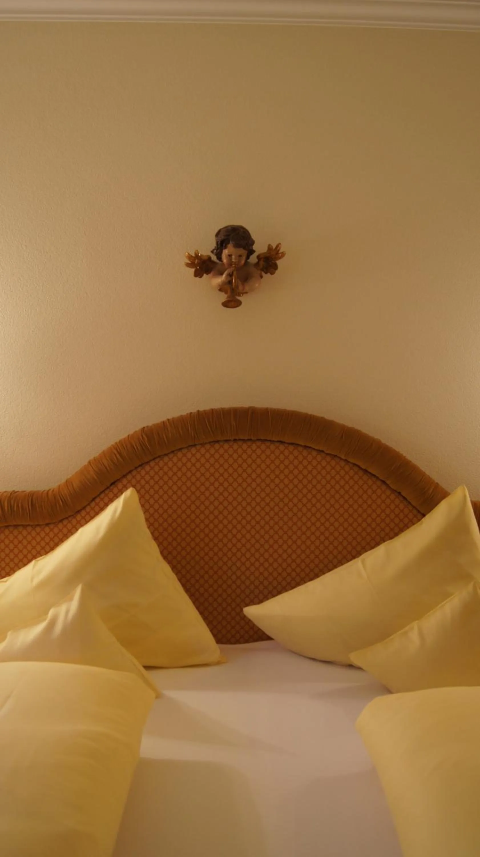Decorative detail, Bed in Hotel Hartenfels