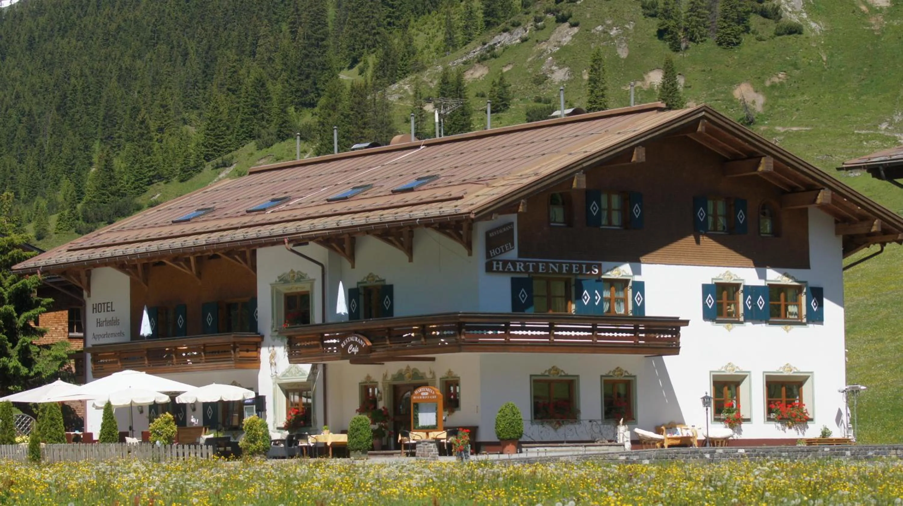 Facade/entrance in Hotel Hartenfels