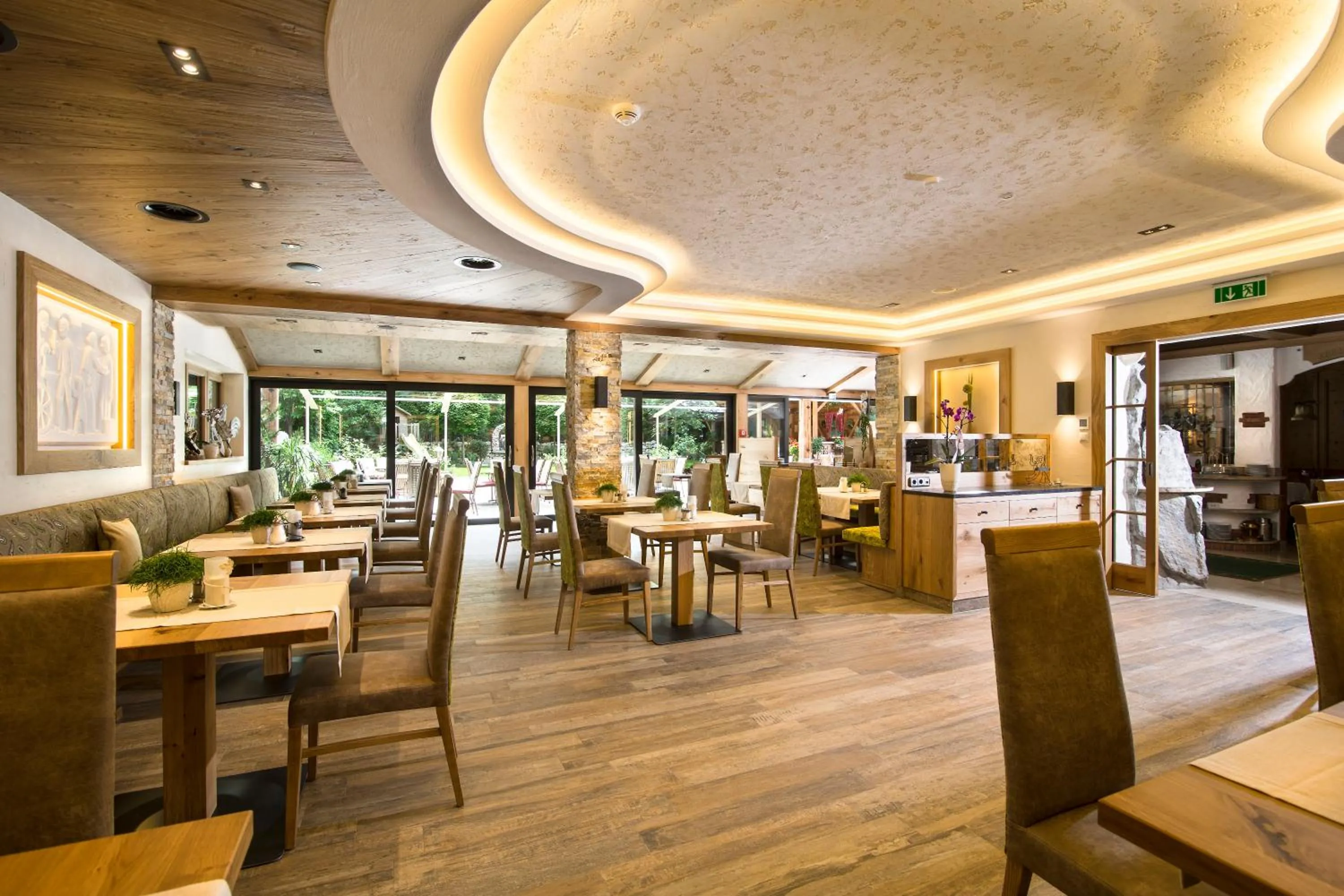 Restaurant/places to eat in Hotel Pramstraller