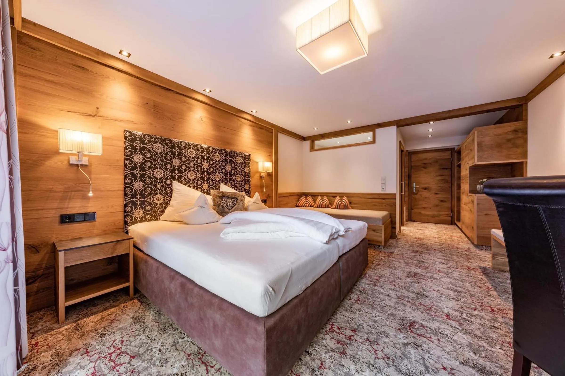 Bedroom, Bed in Hotel Pramstraller