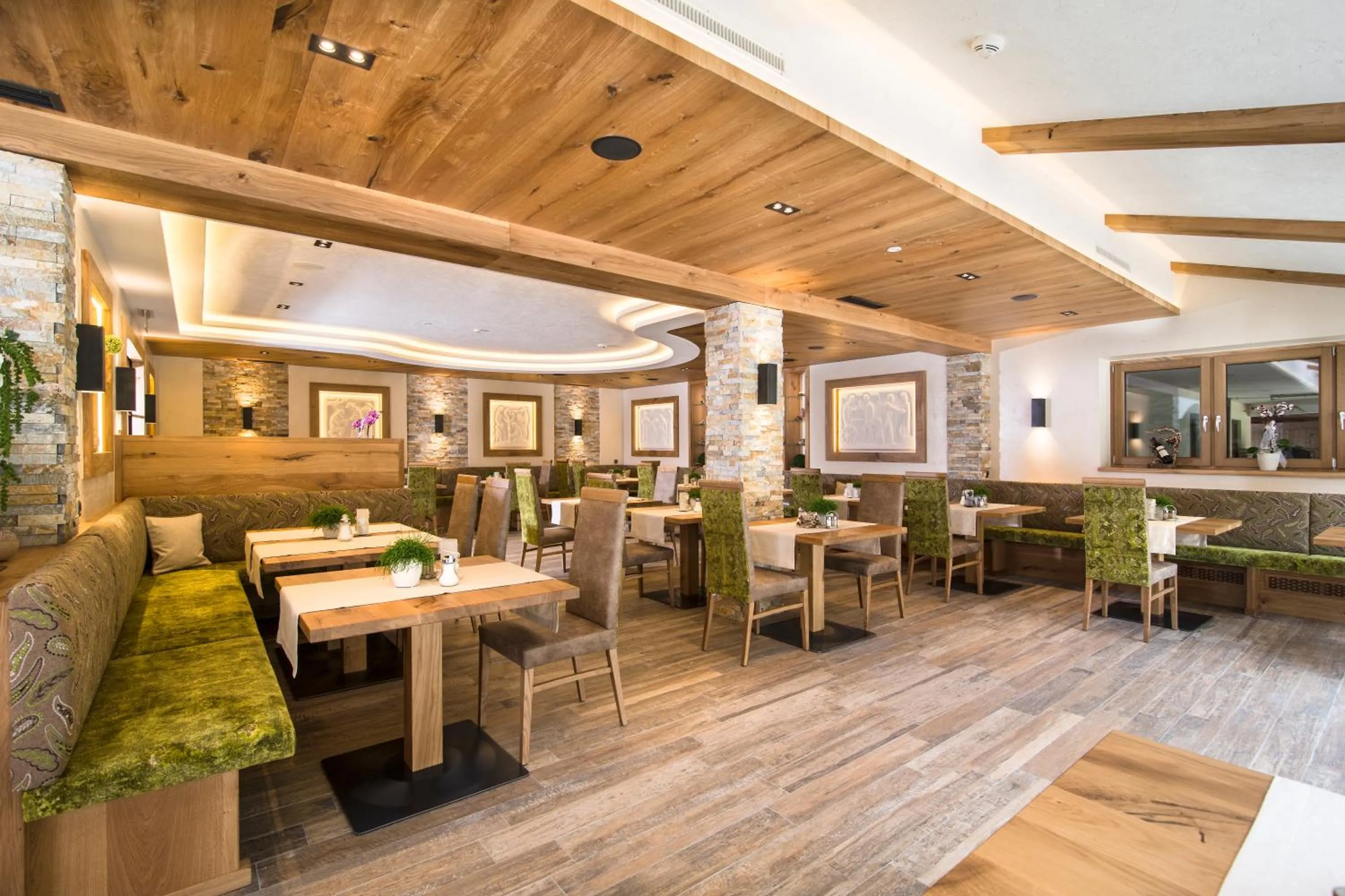 Restaurant/places to eat in Hotel Pramstraller