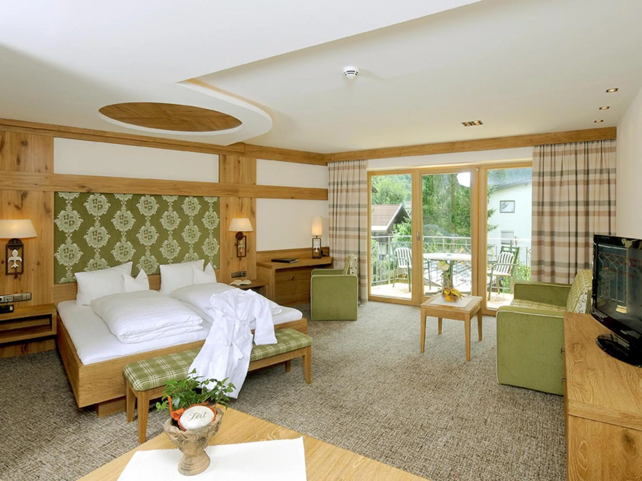 Bed in Hotel Pramstraller